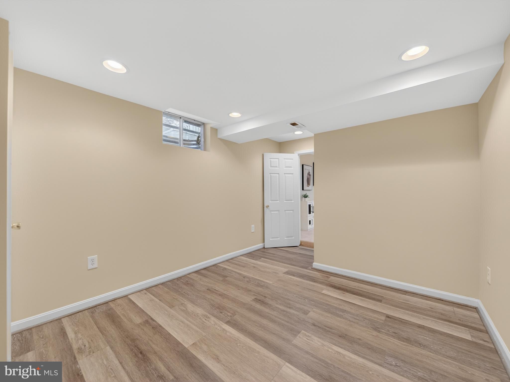 POTOMAC RIDGE - Residential