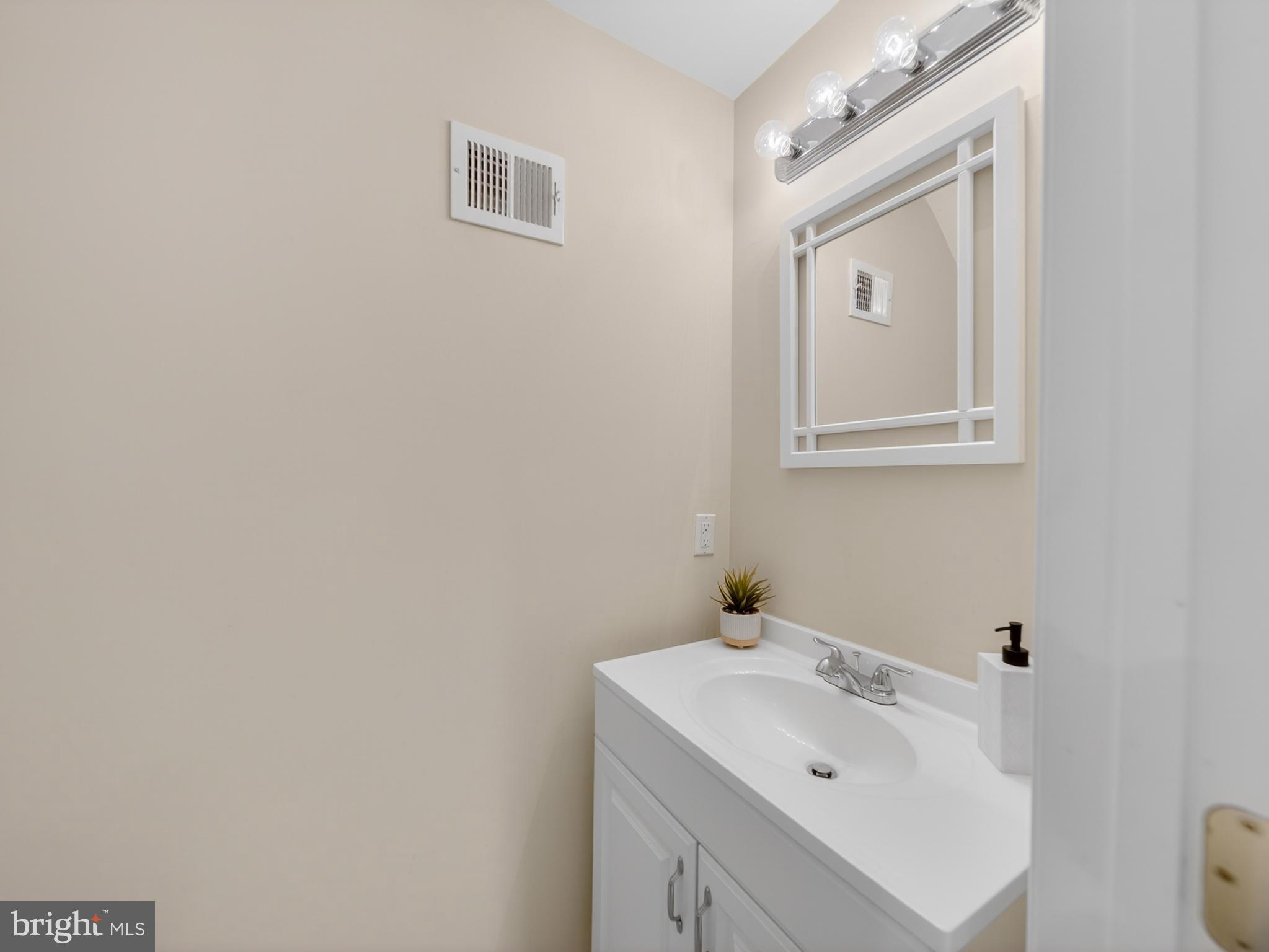 POTOMAC RIDGE - Residential