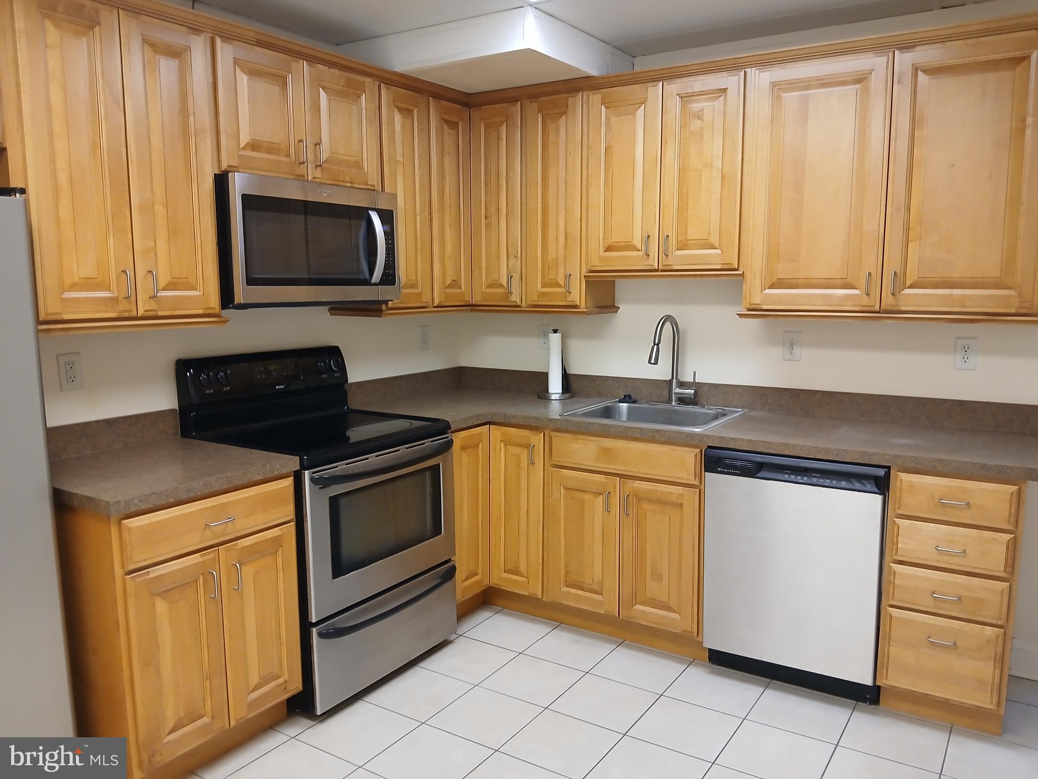 801 N PITT STREET 123