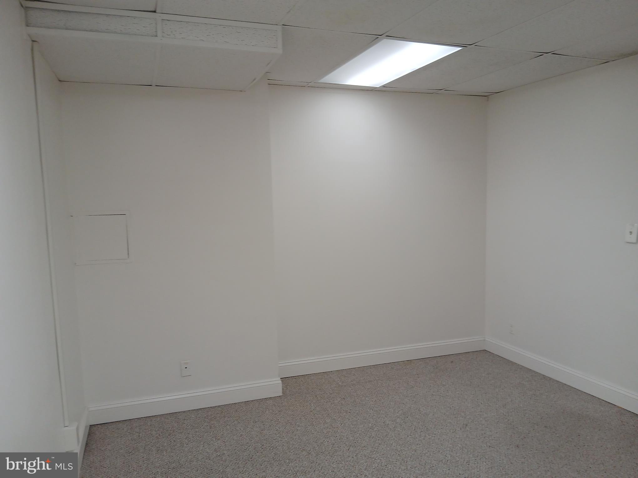 OLD TOWN ALEXANDRIA - Commercial Sale