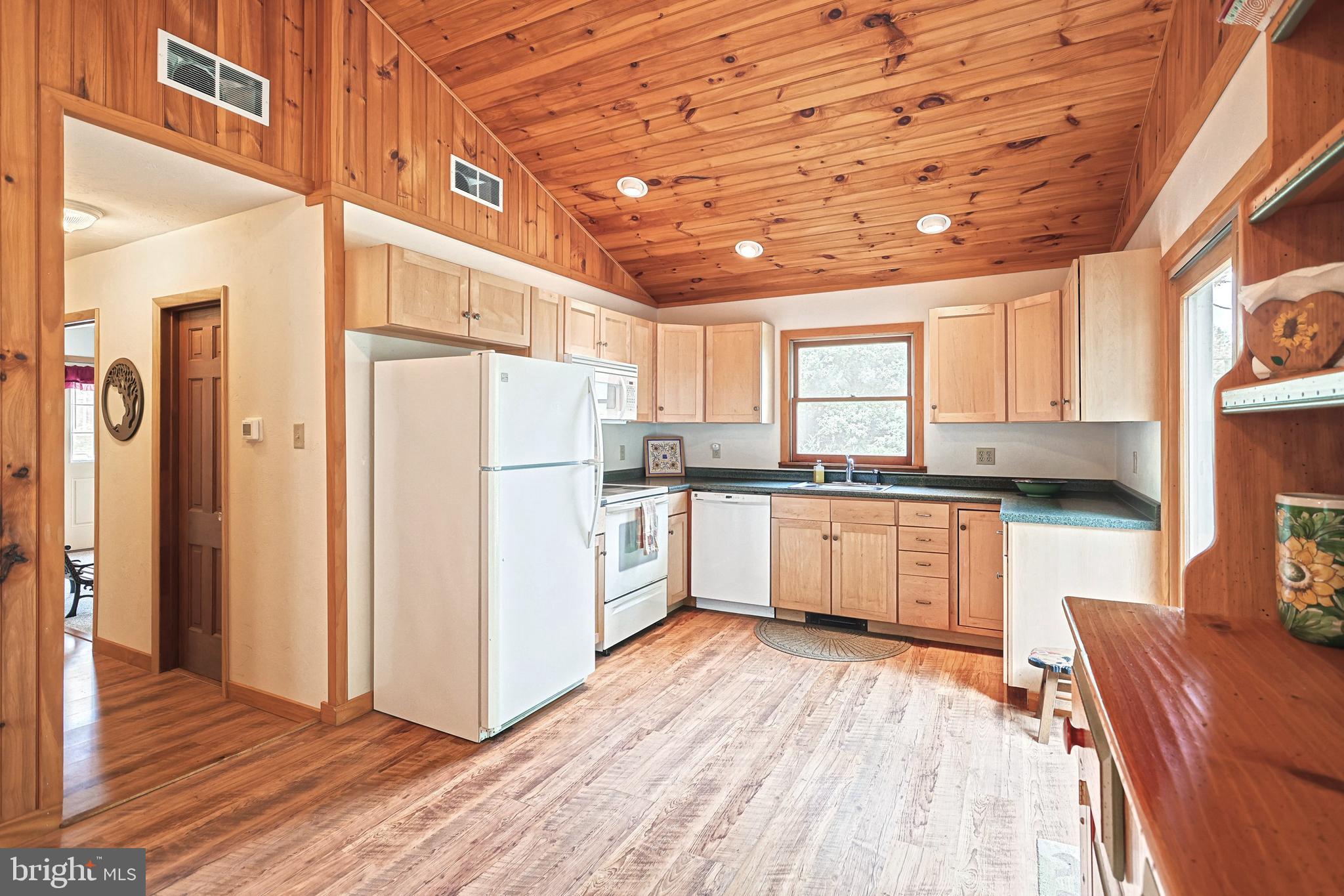 BEAR MOUNTAIN - Residential