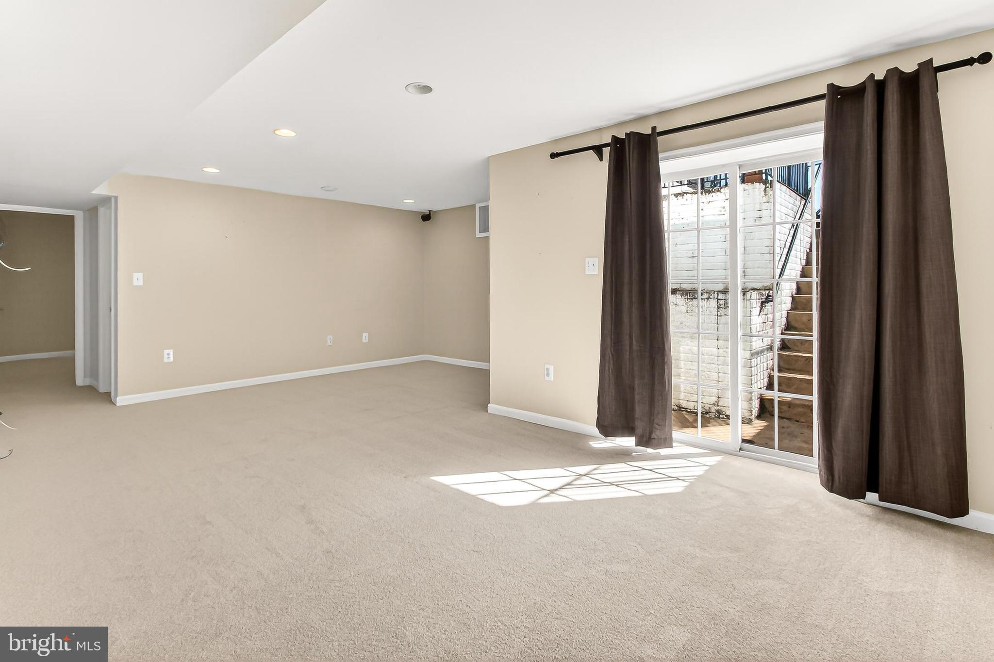 MEADOWS AT MORRIS FARM - Residential