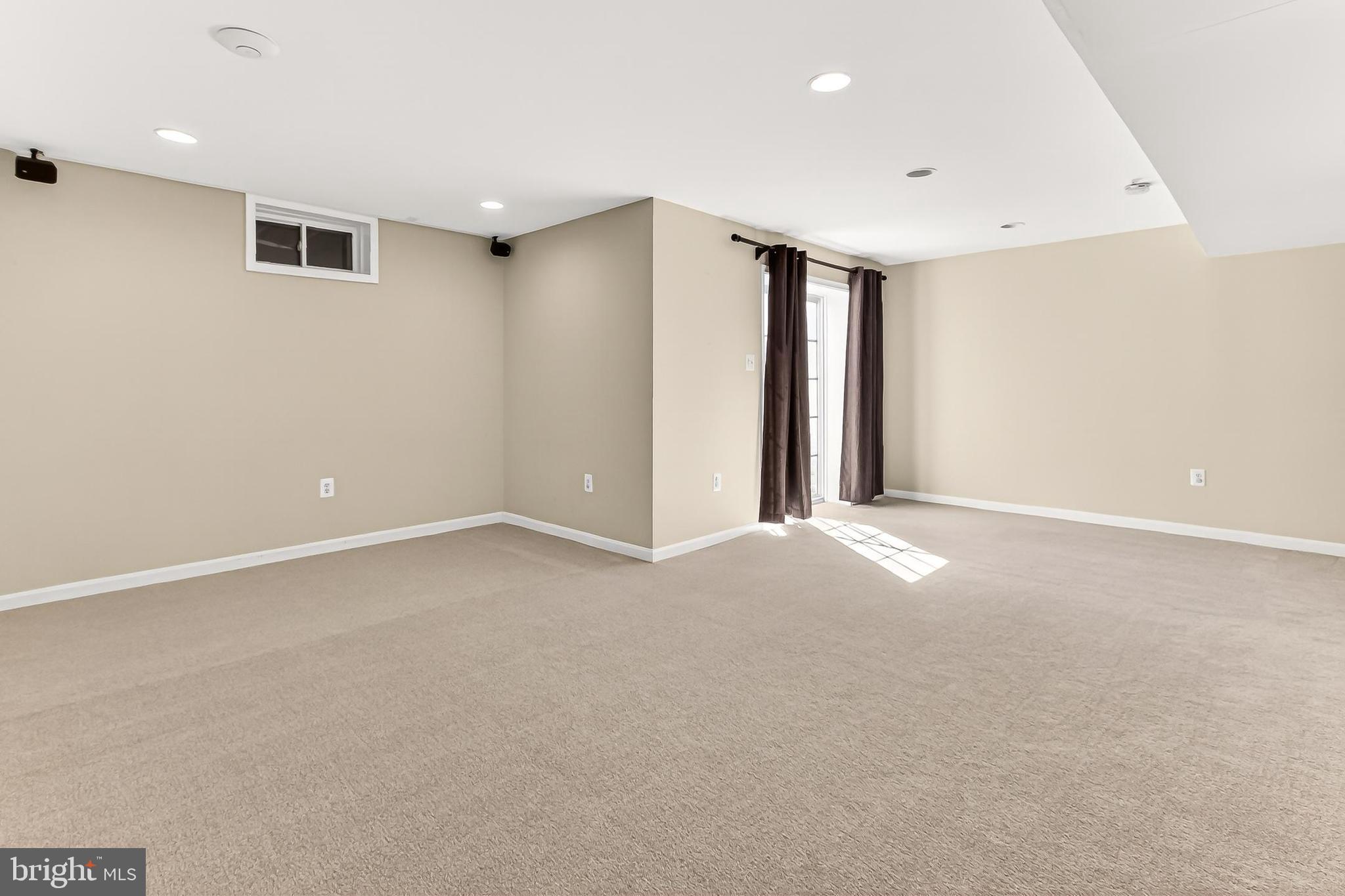 MEADOWS AT MORRIS FARM - Residential