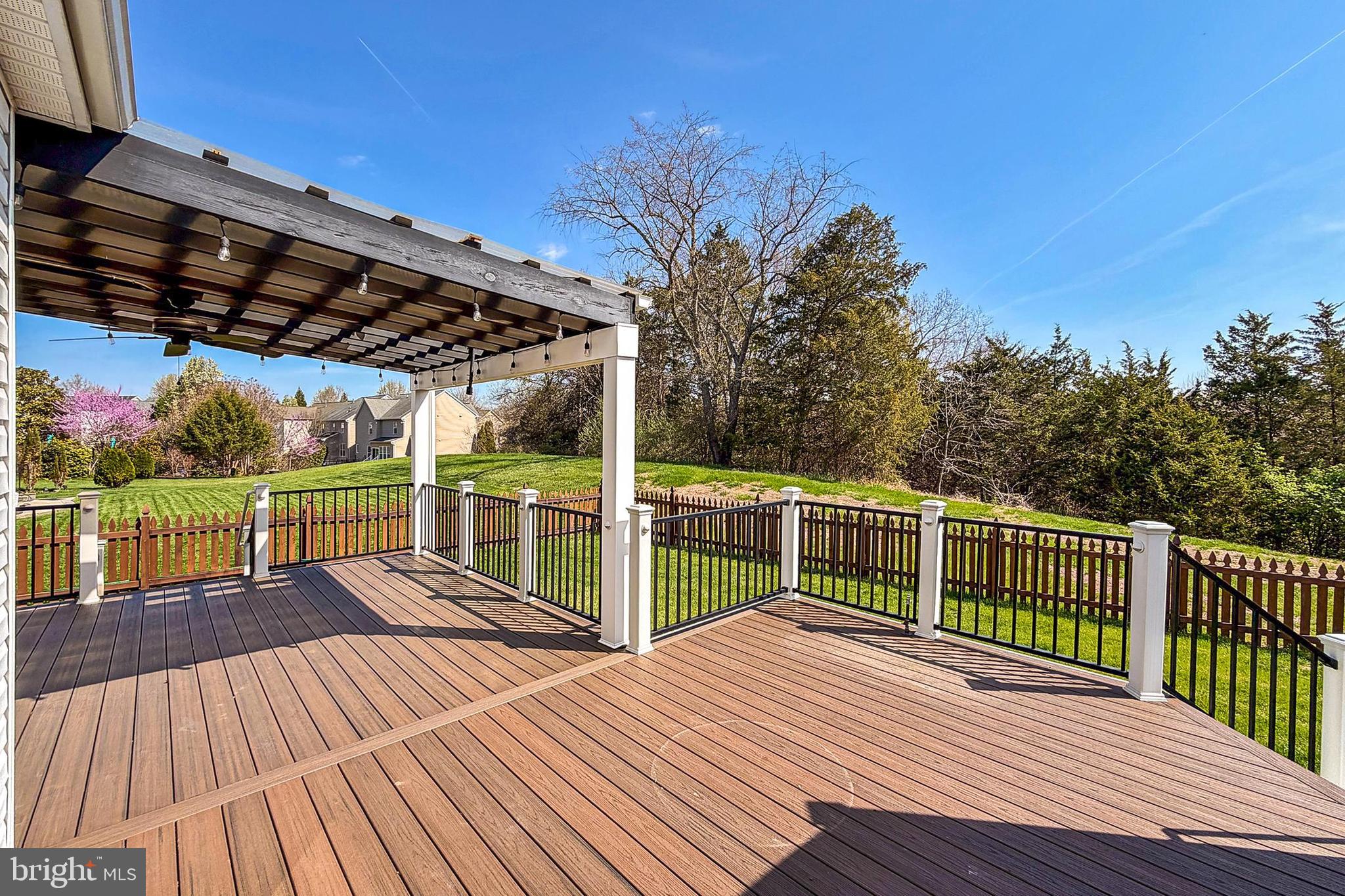 MEADOWS AT MORRIS FARM - Residential