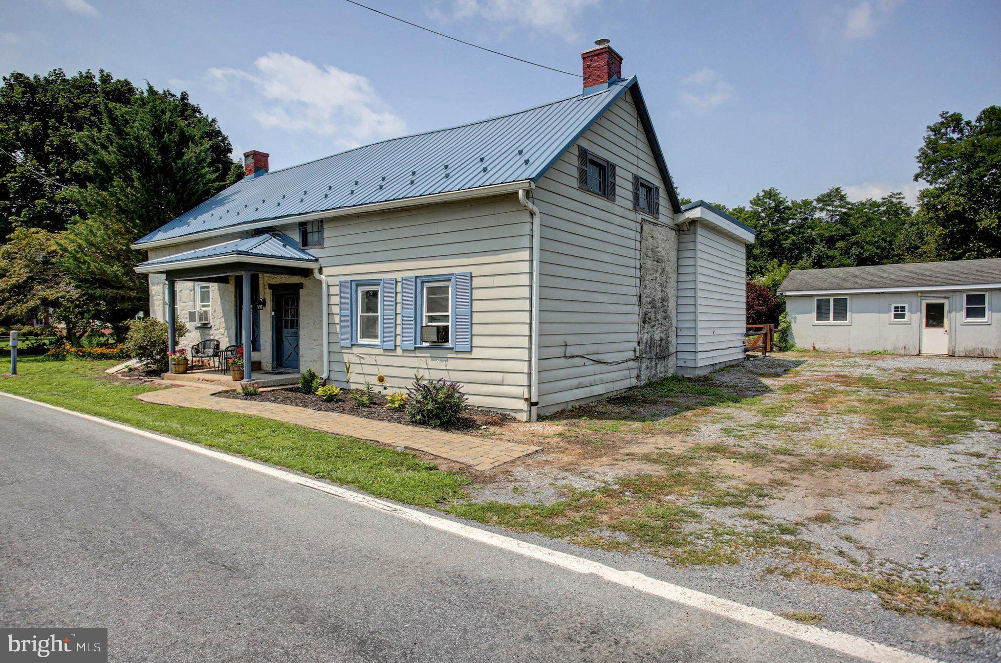 10299 MOUNTAIN ROAD