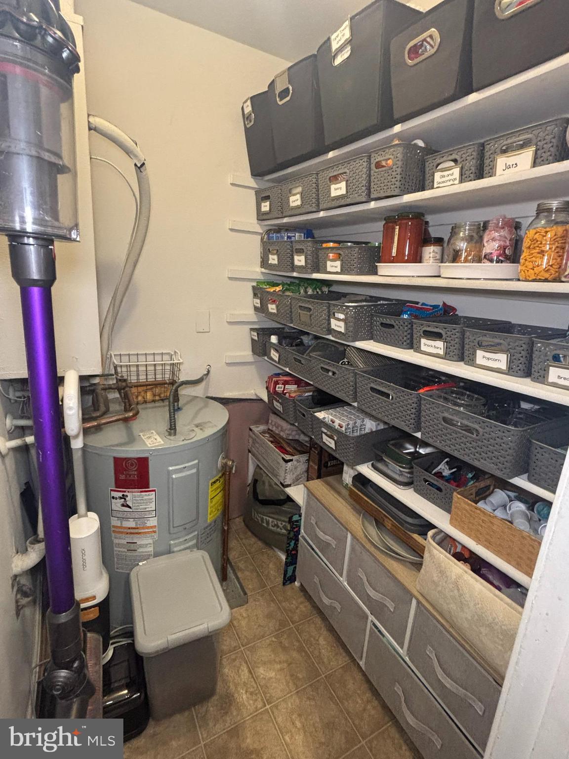 PENDERBROOK SQUARE CONDOMINIUMS - Residential