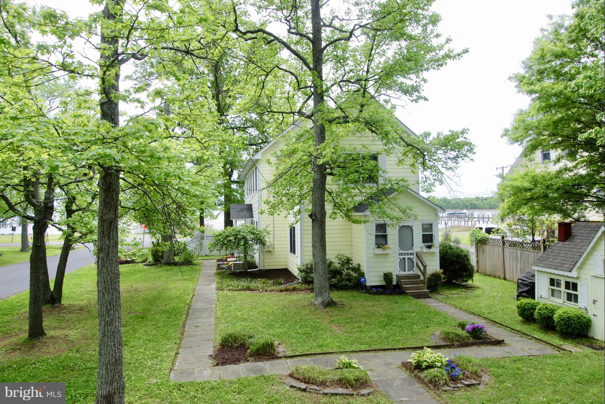 ARUNDEL ON THE BAY - Residential