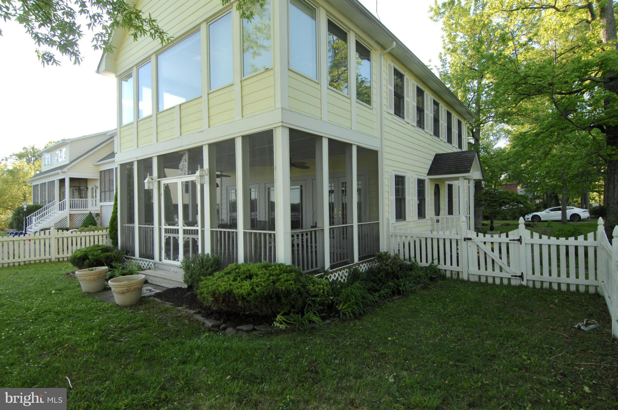 ARUNDEL ON THE BAY - Residential
