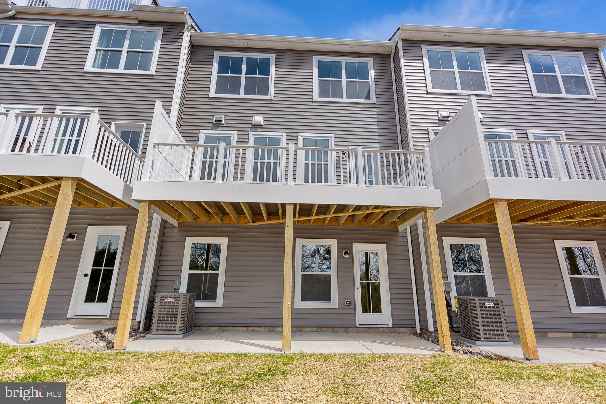 STERLING WALK - Residential Lease