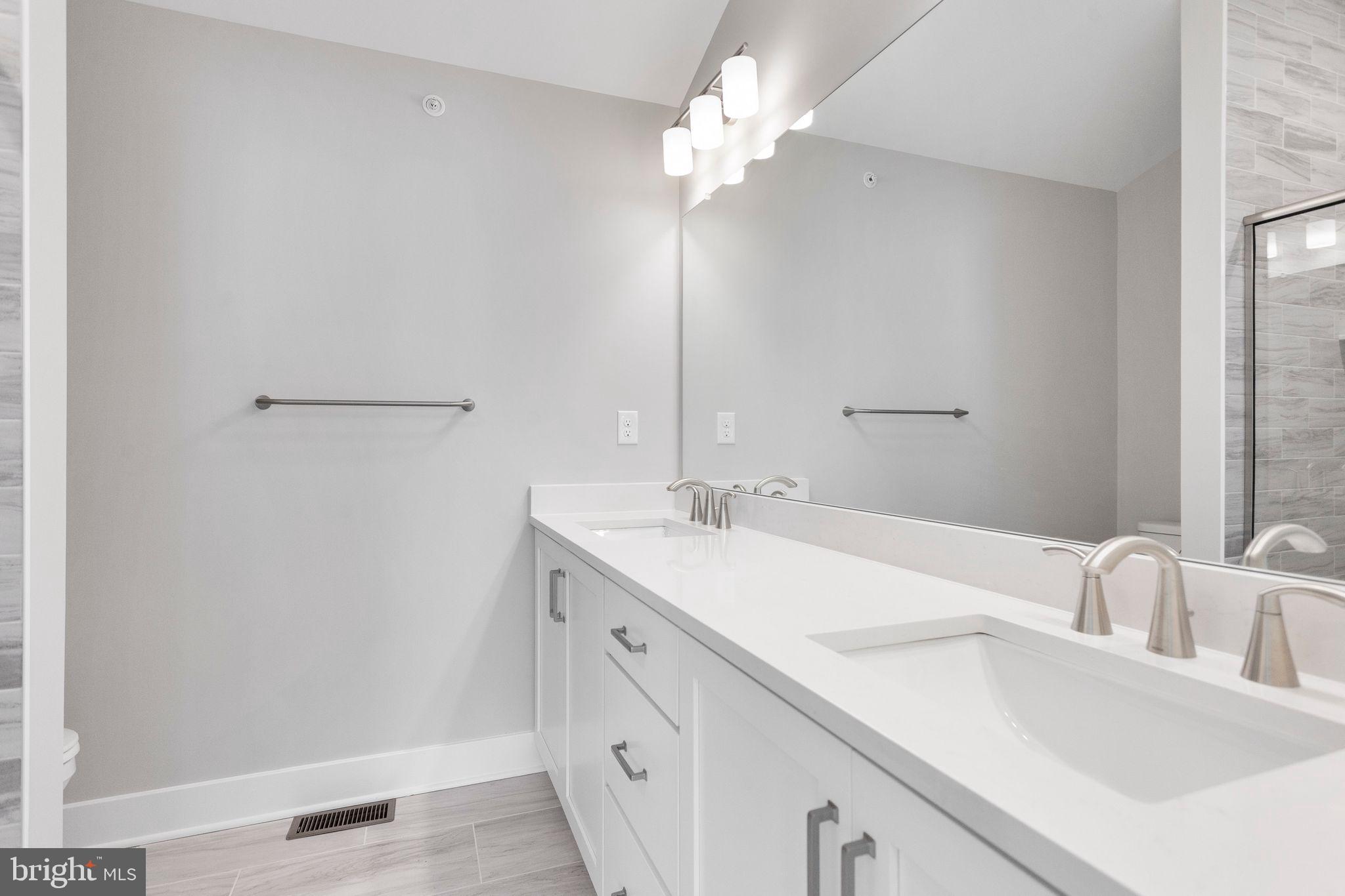 STERLING WALK - Residential Lease