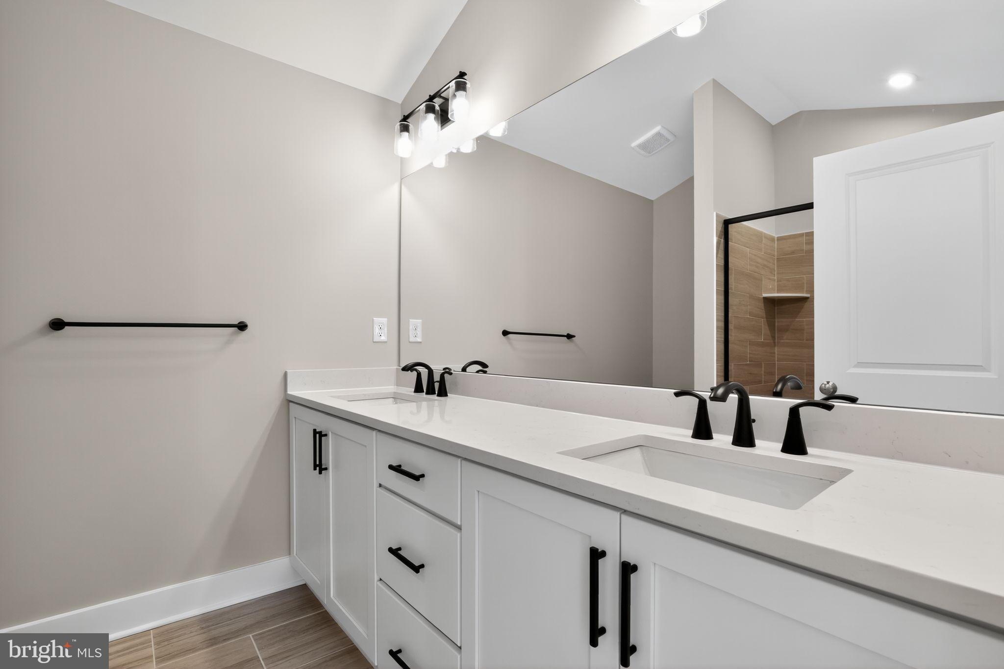 STERLING WALK - Residential Lease