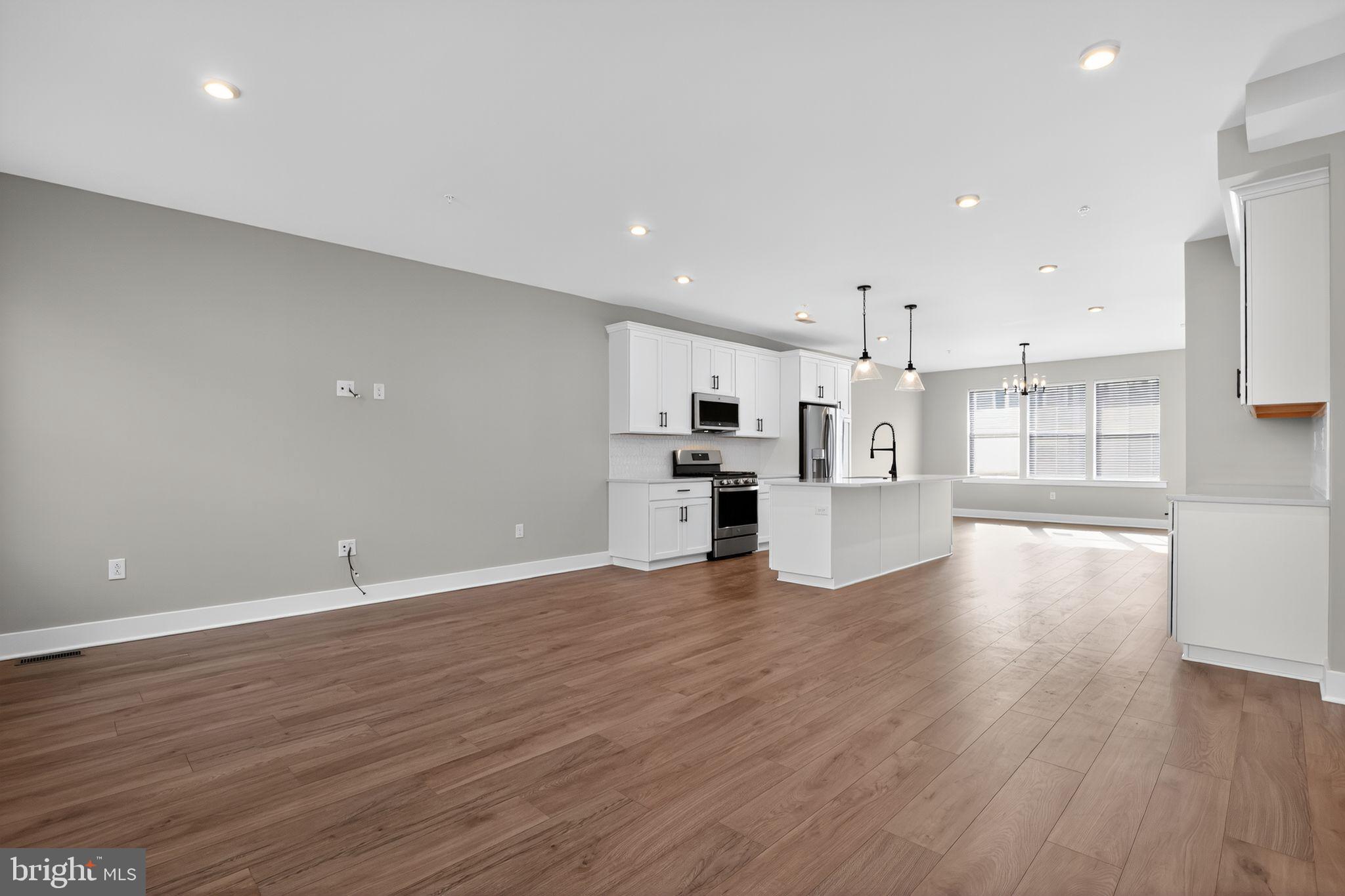 STERLING WALK - Residential Lease