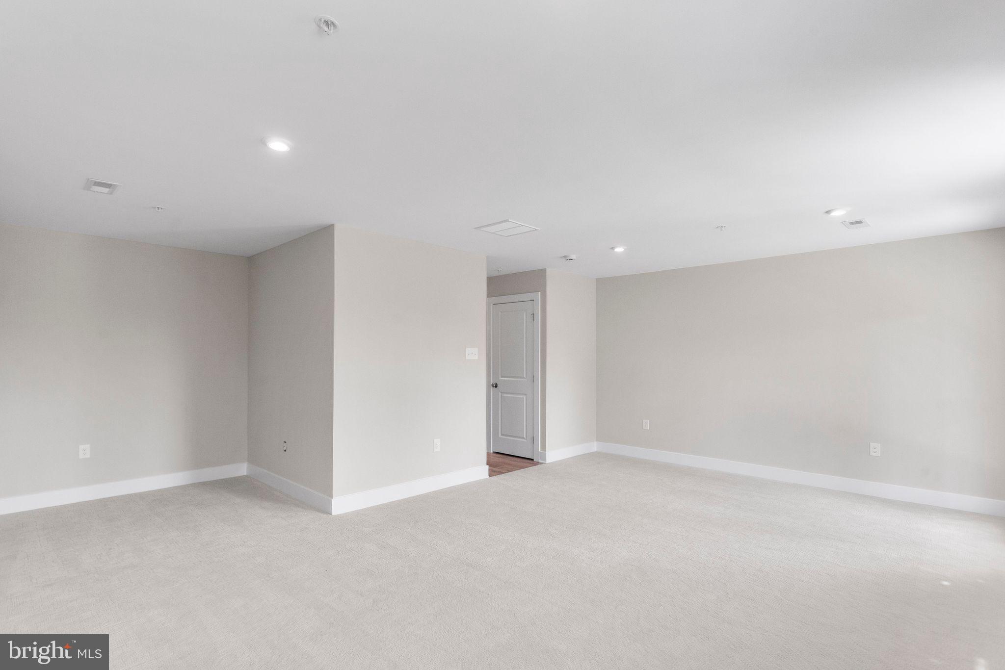 STERLING WALK - Residential Lease