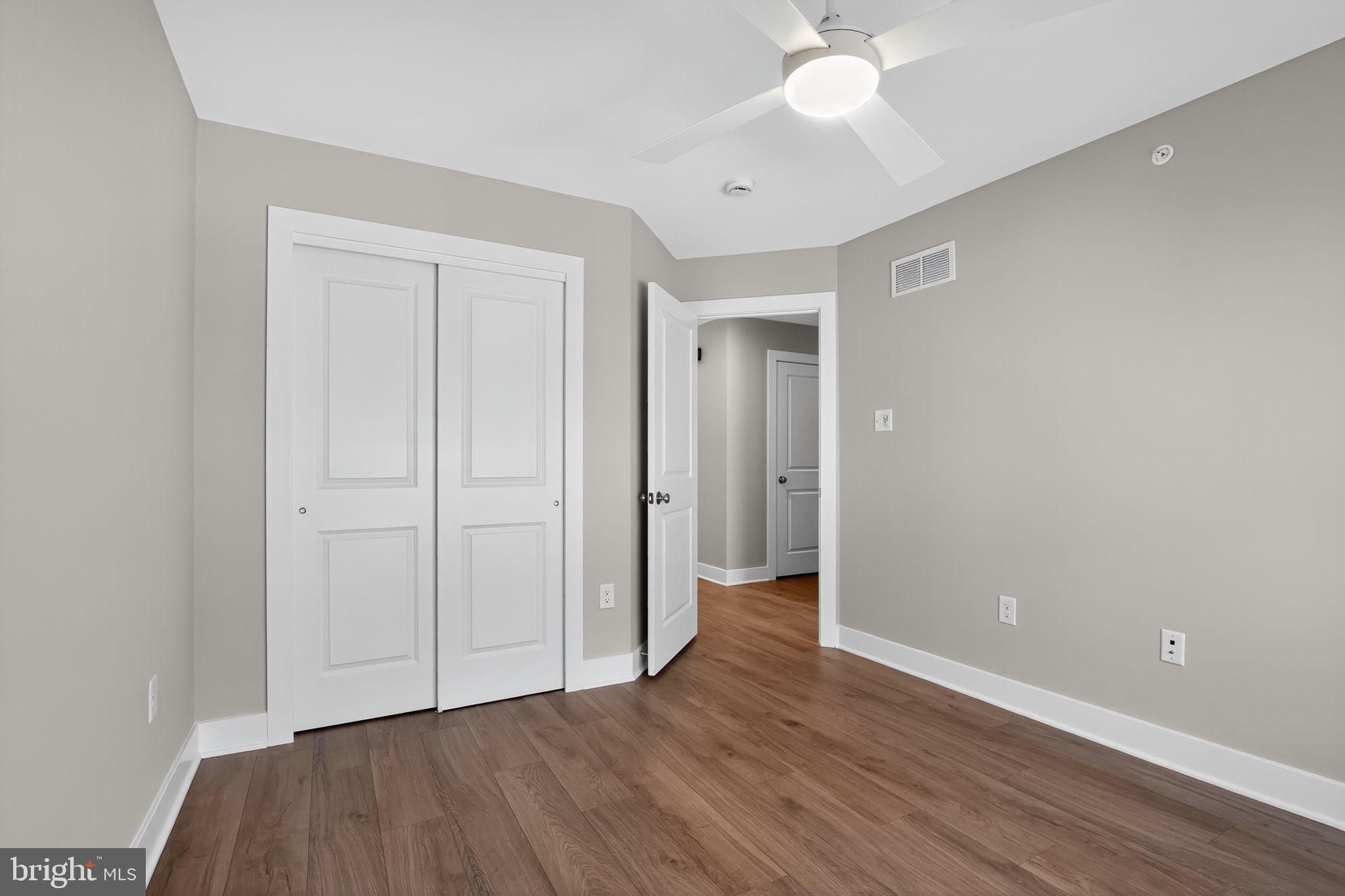 STERLING WALK - Residential Lease