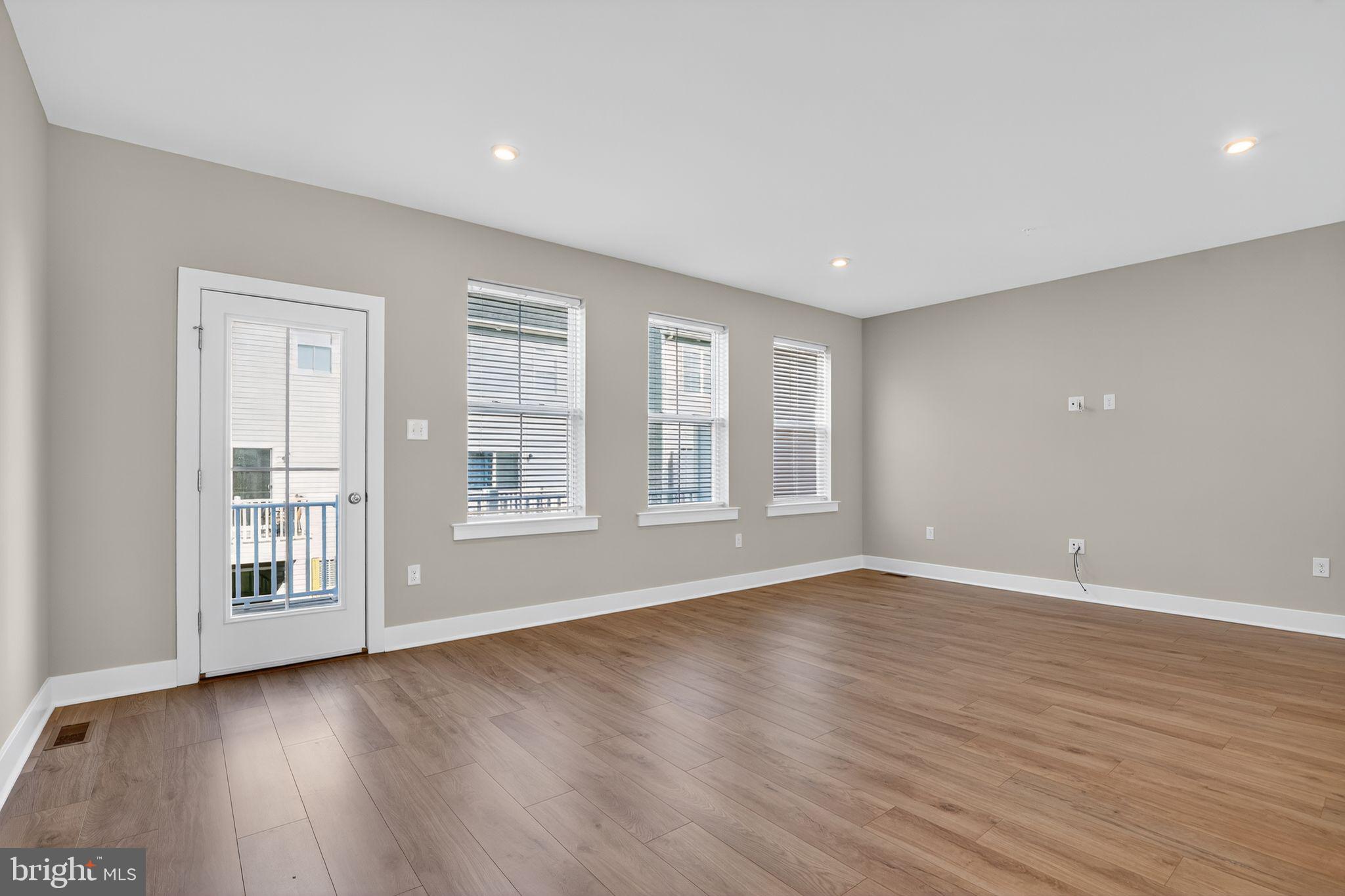 STERLING WALK - Residential Lease