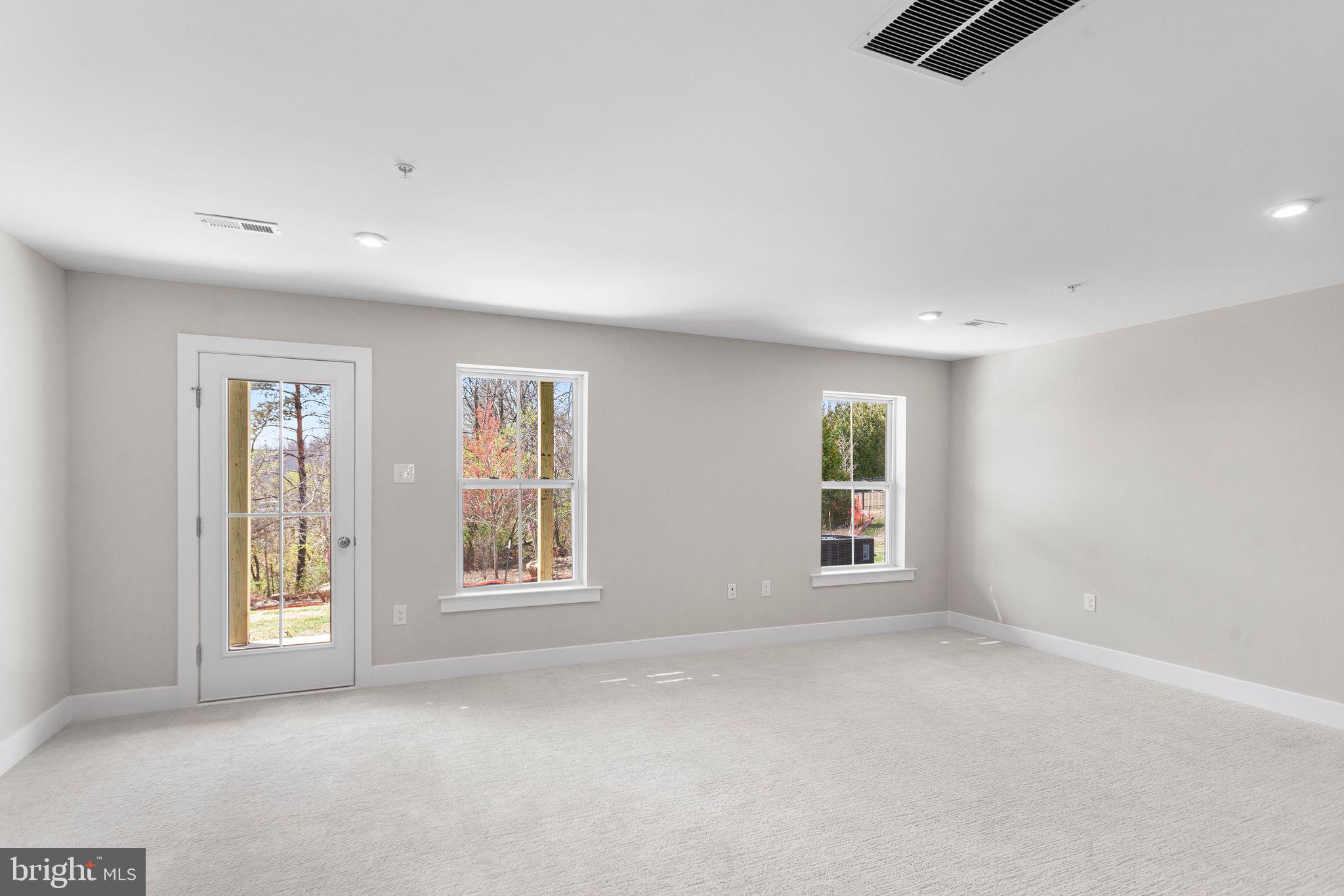 STERLING WALK - Residential Lease