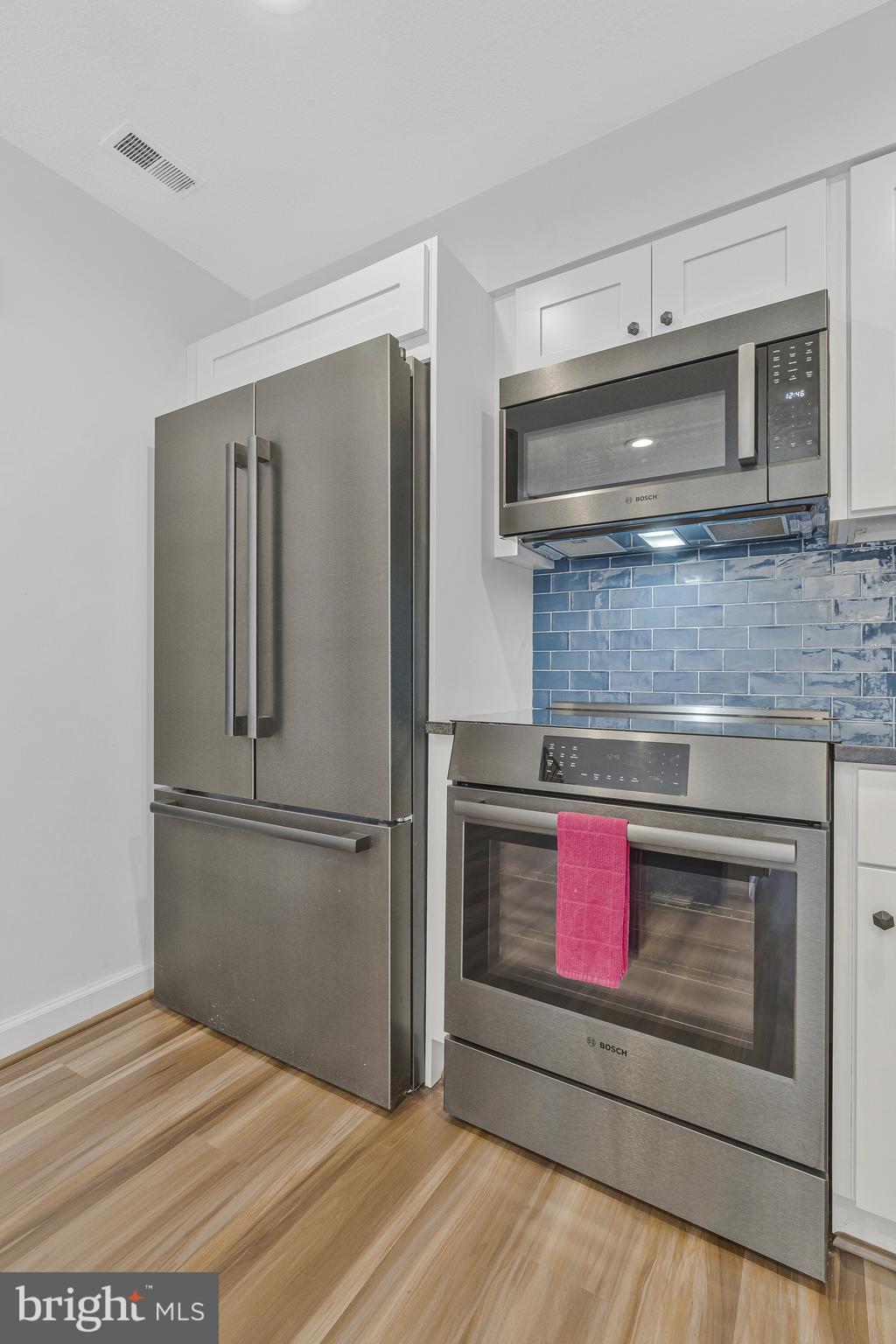 RESTON - Residential