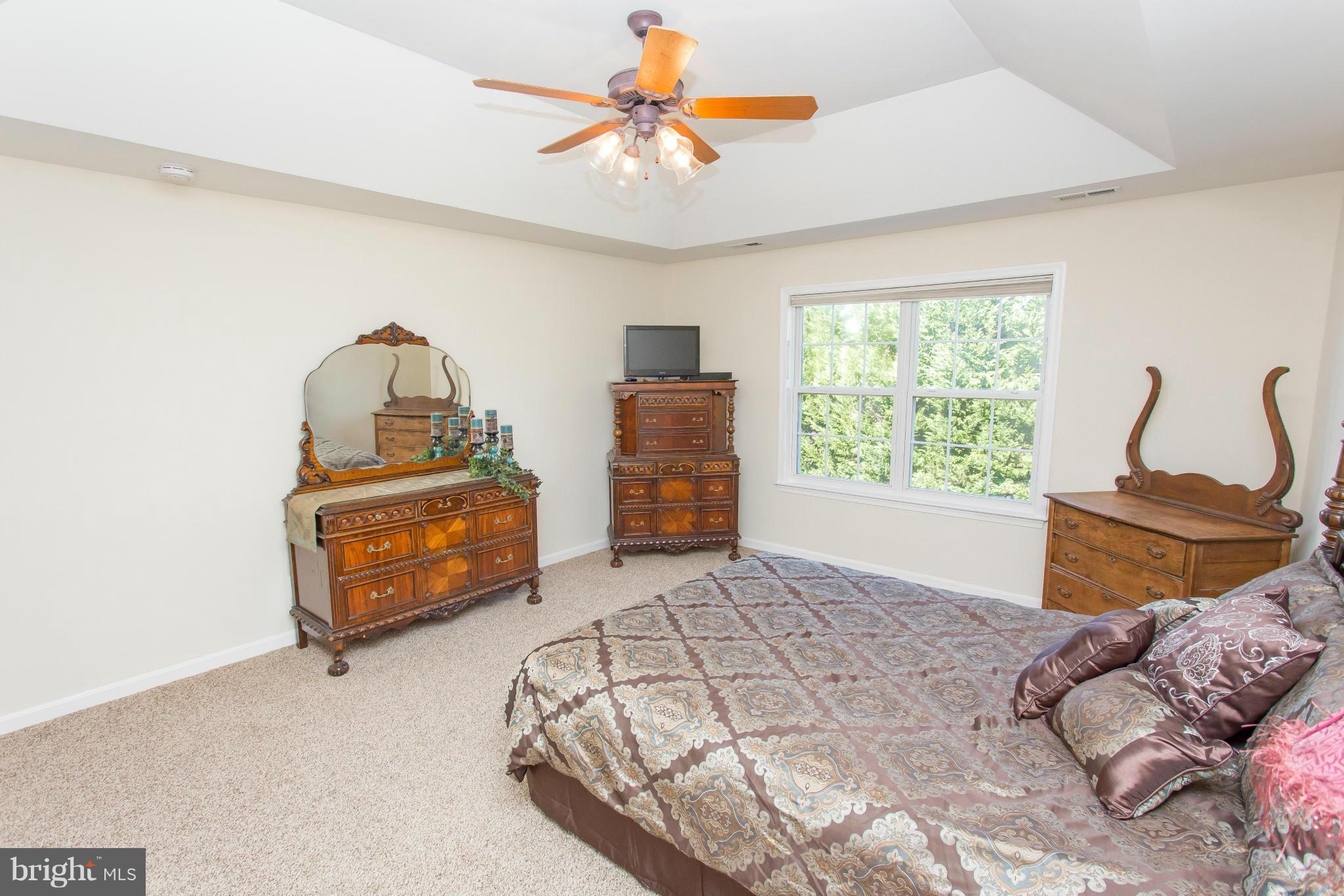 AUTUMN RIDGE - Residential