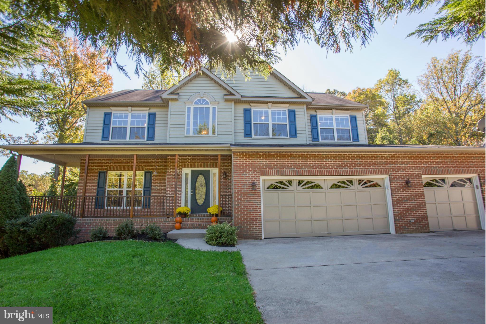 AUTUMN RIDGE - Residential