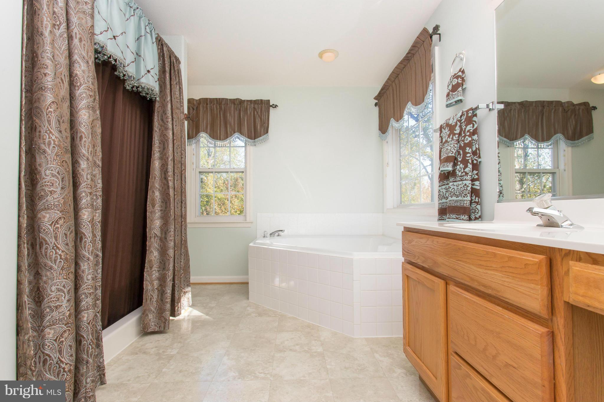 AUTUMN RIDGE - Residential