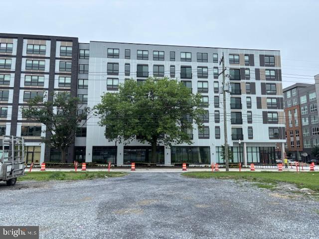 630 KENILWORTH TERRACE NE