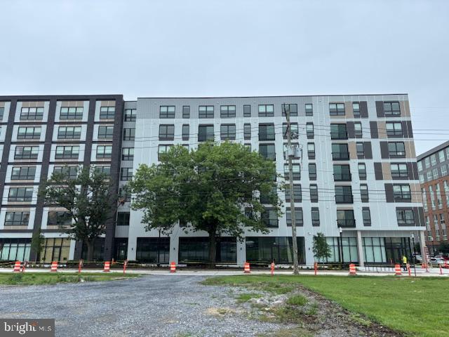 630 KENILWORTH TERRACE NE