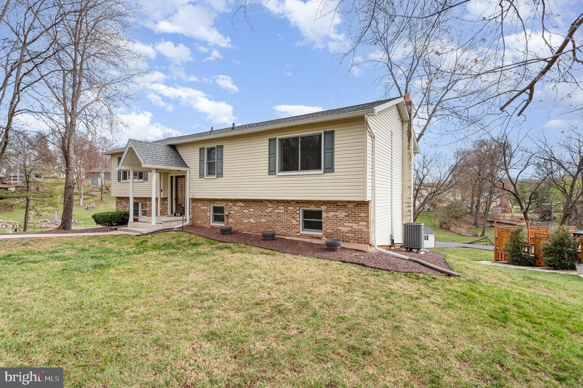 VALLEY GREEN - Residential