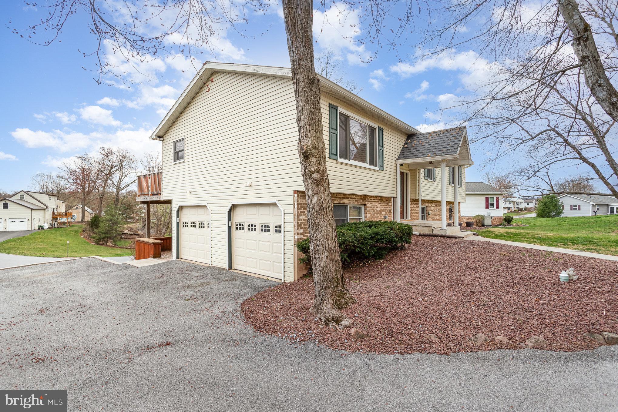 VALLEY GREEN - Residential