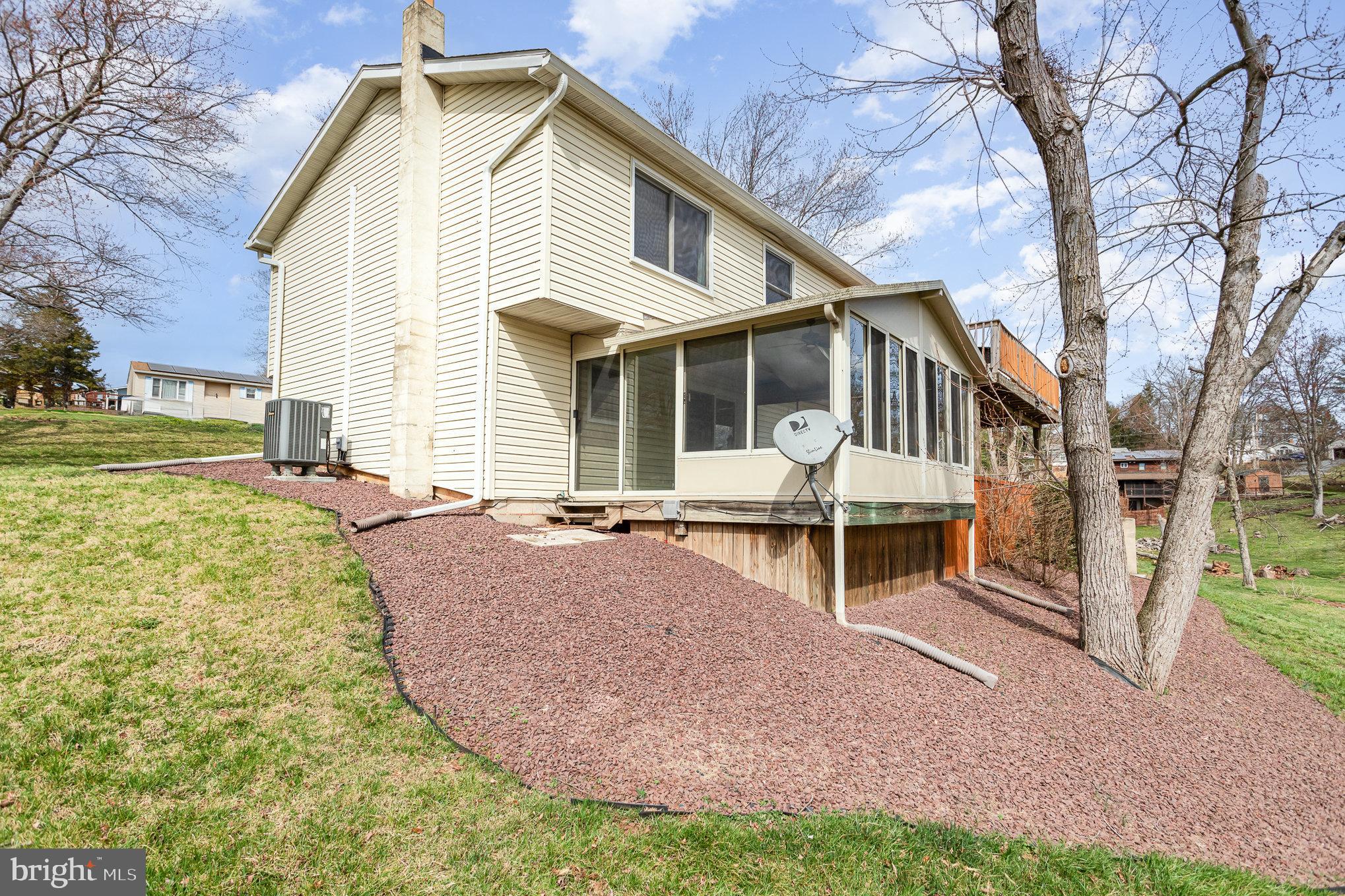 VALLEY GREEN - Residential