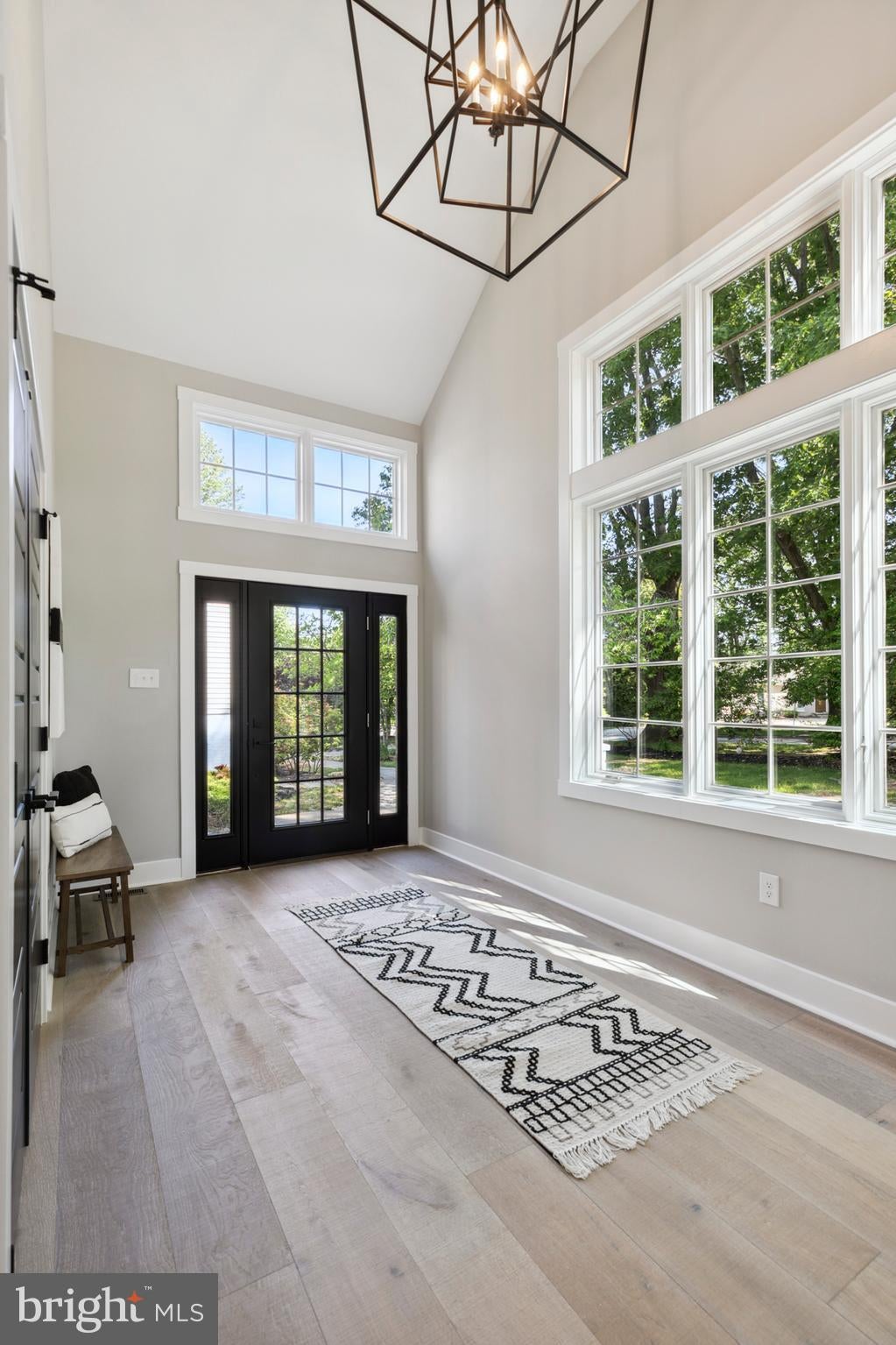 1110 W VALLEY ROAD