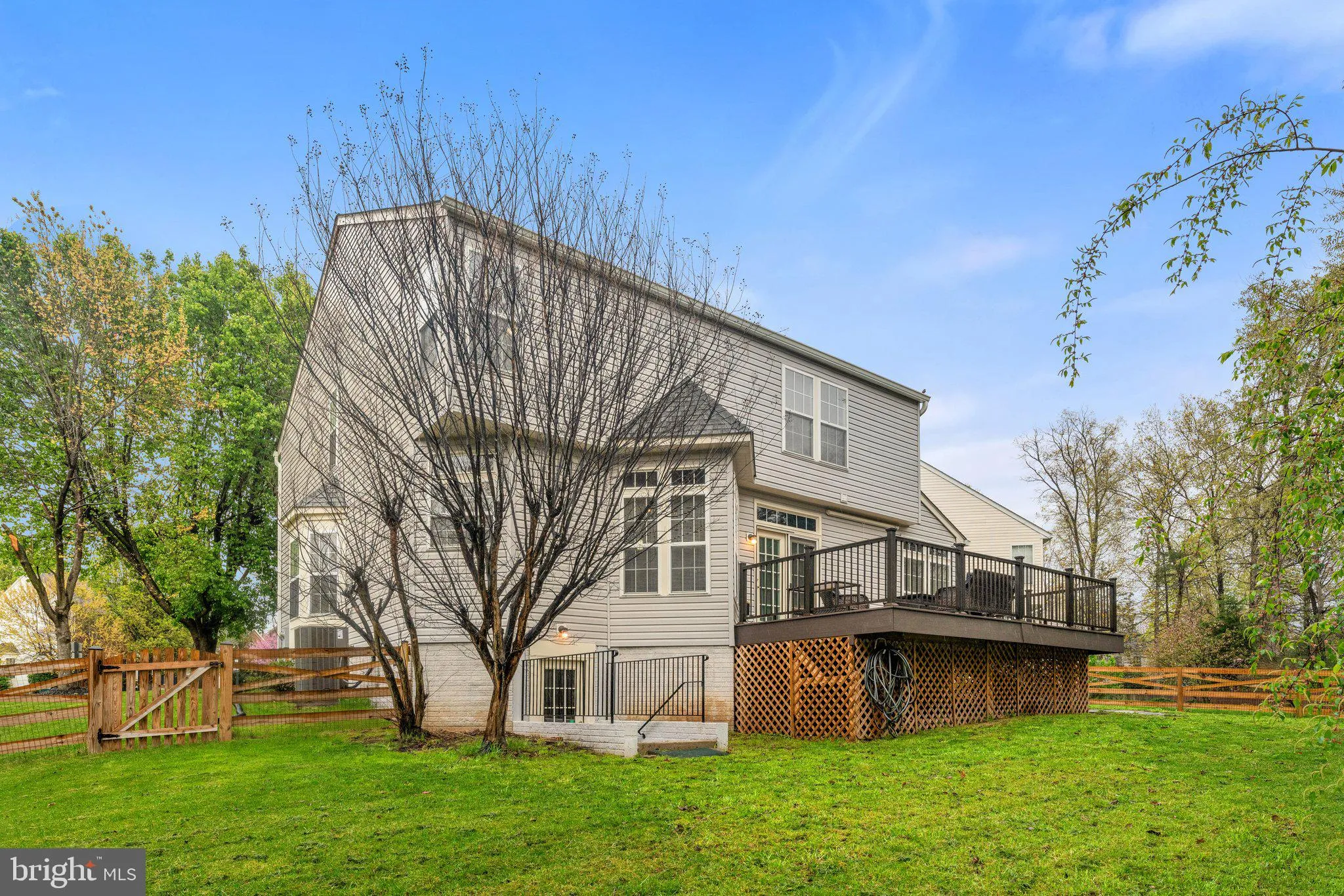 Bristow, Virginia 20136, United States, 4 Bedrooms Bedrooms, ,3 BathroomsBathrooms,Residential,Contingent,102603