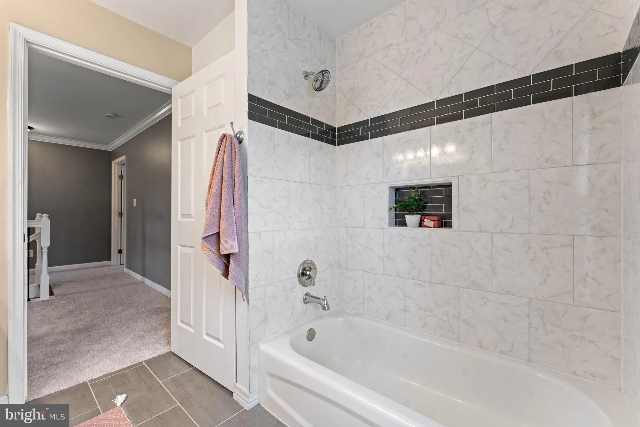 Bristow, Virginia 20136, United States, 4 Bedrooms Bedrooms, ,3 BathroomsBathrooms,Residential,Contingent,102603