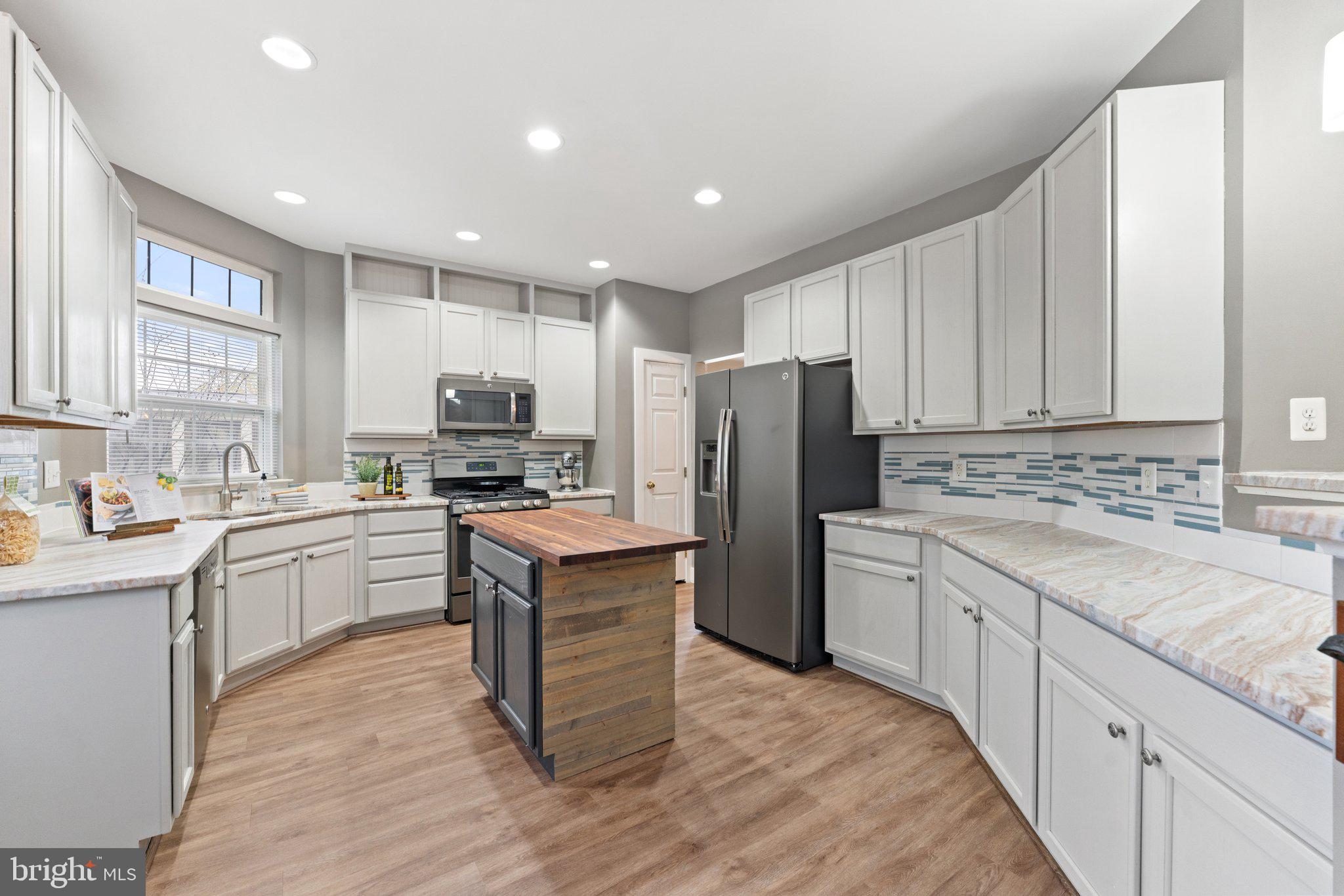 VILLAGES AT SAYBROOKE - Residential