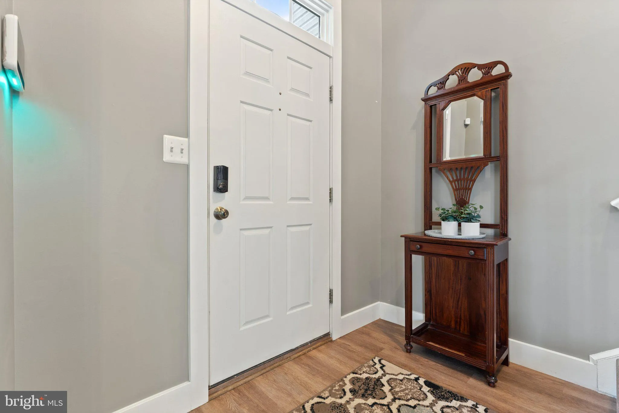 Bristow, Virginia 20136, United States, 4 Bedrooms Bedrooms, ,3 BathroomsBathrooms,Residential,Contingent,102603