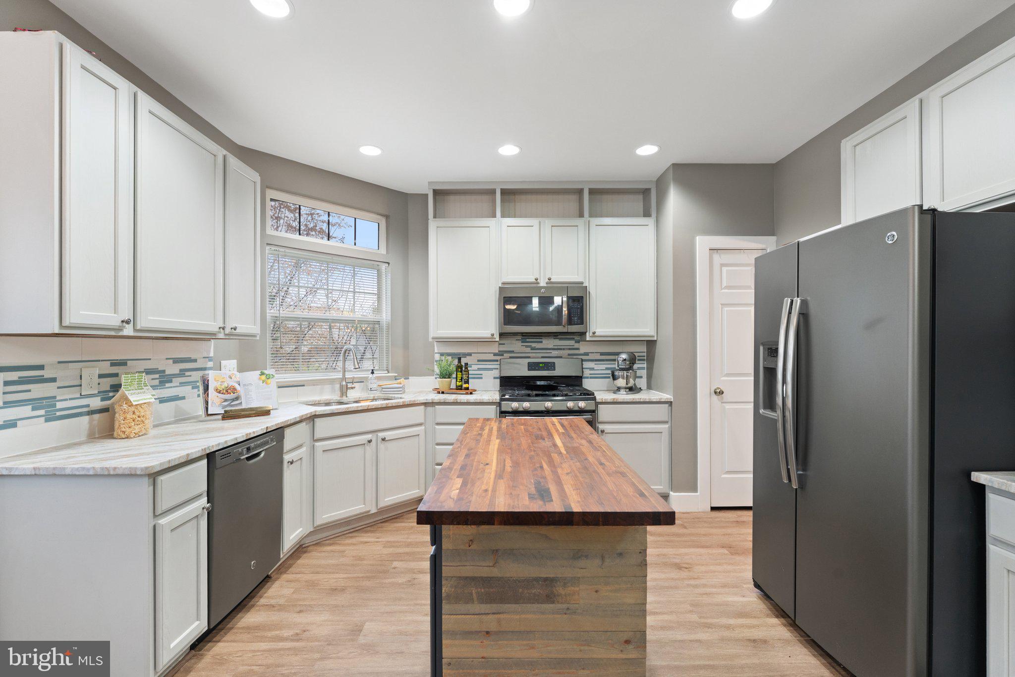 VILLAGES AT SAYBROOKE - Residential