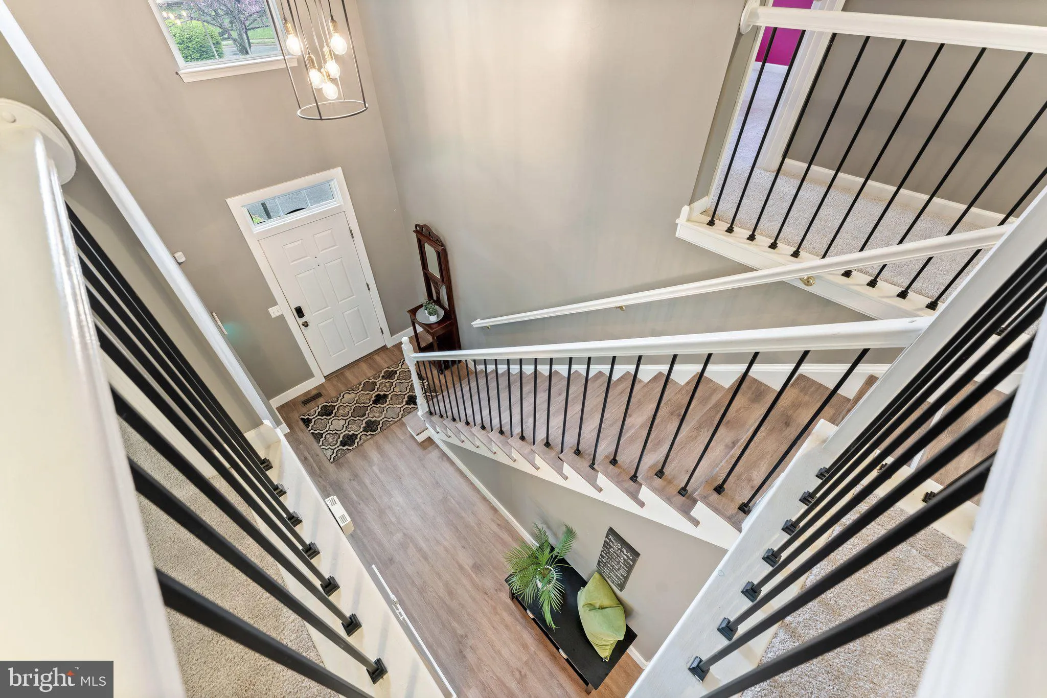 Bristow, Virginia 20136, United States, 4 Bedrooms Bedrooms, ,3 BathroomsBathrooms,Residential,Contingent,102603