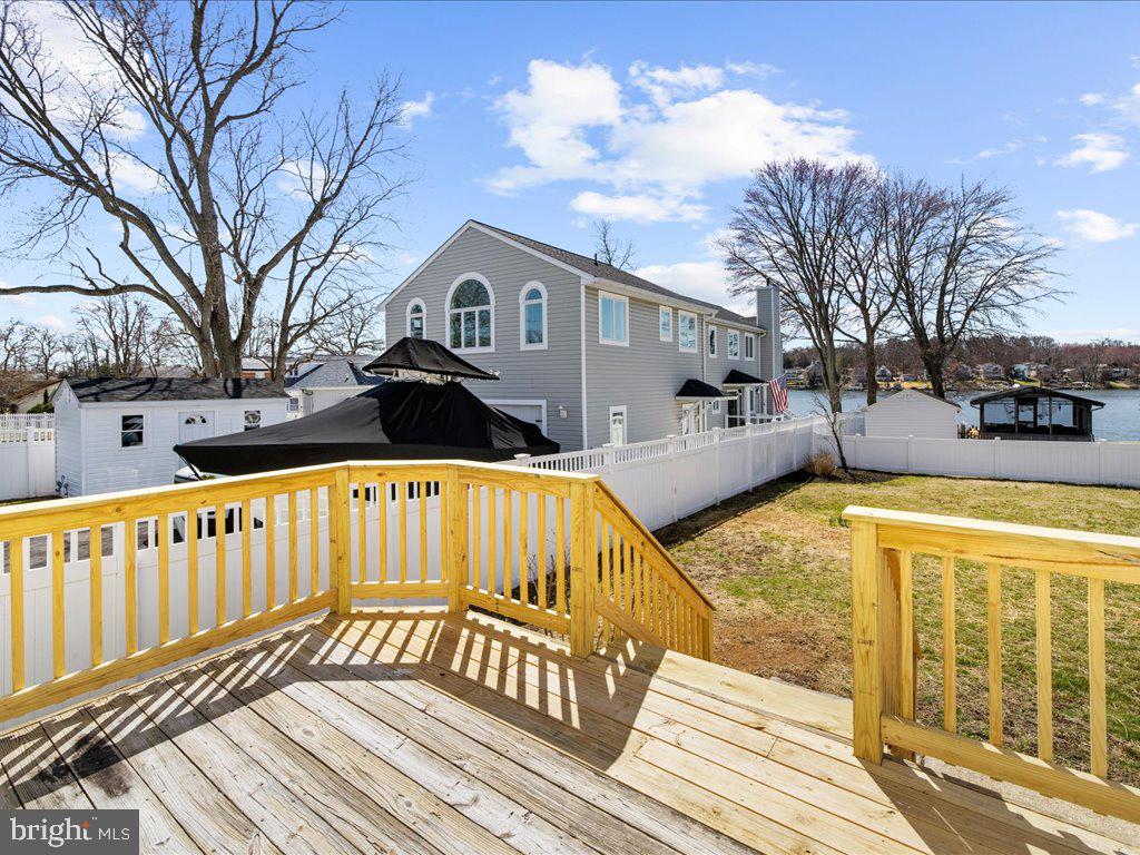 CARVEL BEACH - Residential