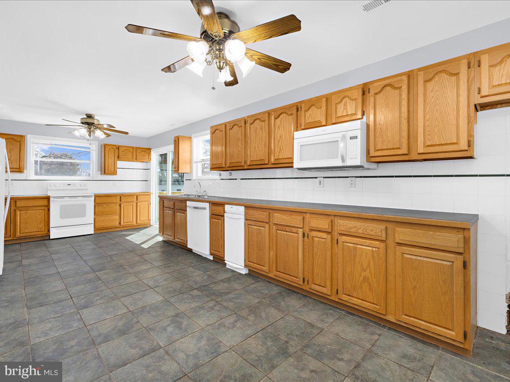 CARVEL BEACH - Residential