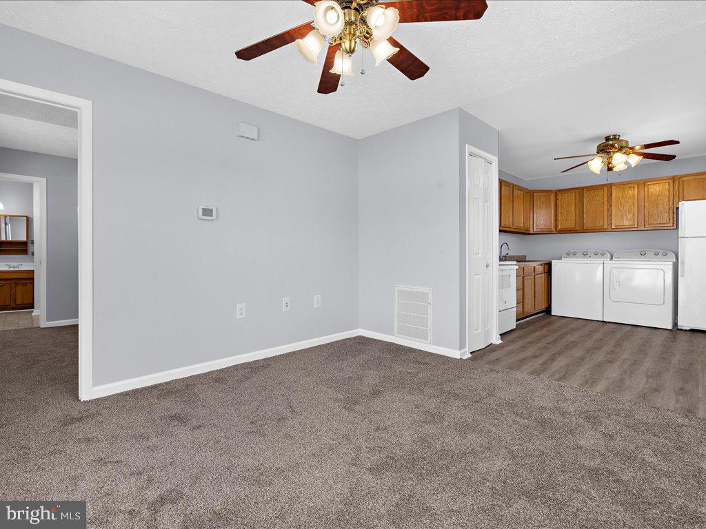 CARVEL BEACH - Residential