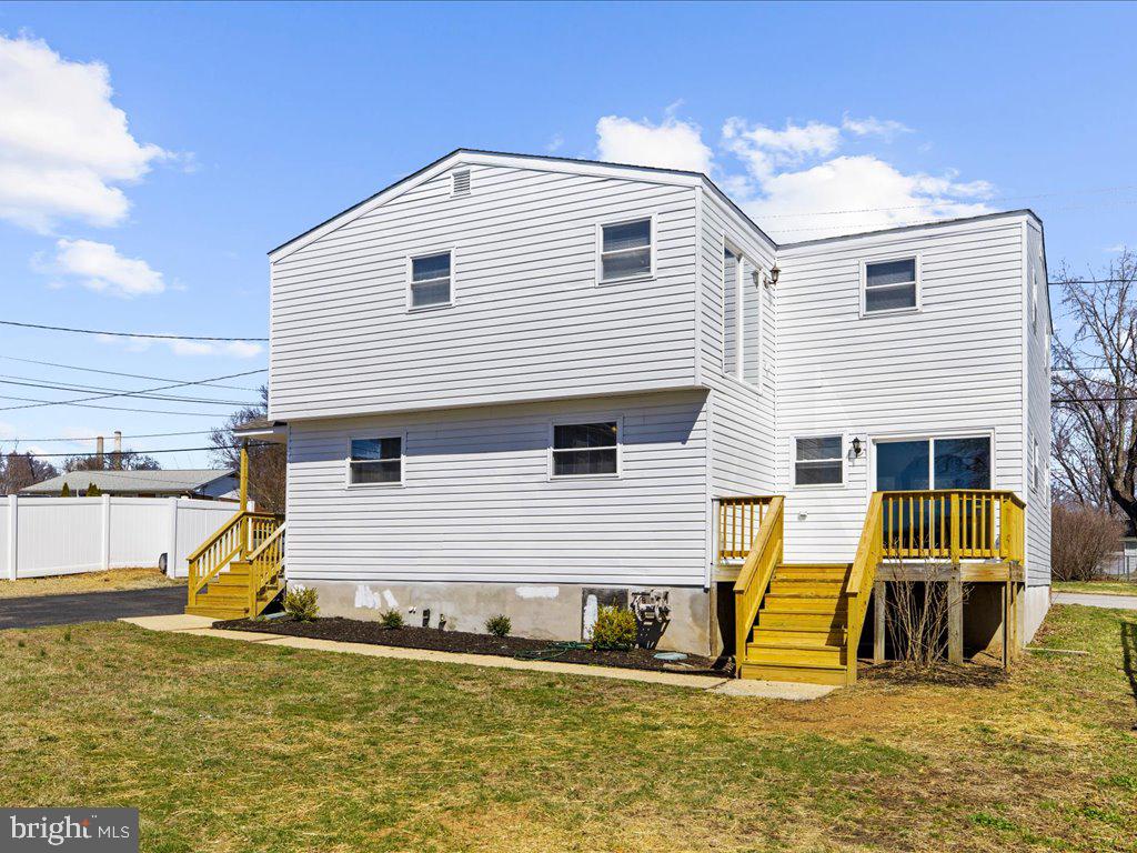 CARVEL BEACH - Residential