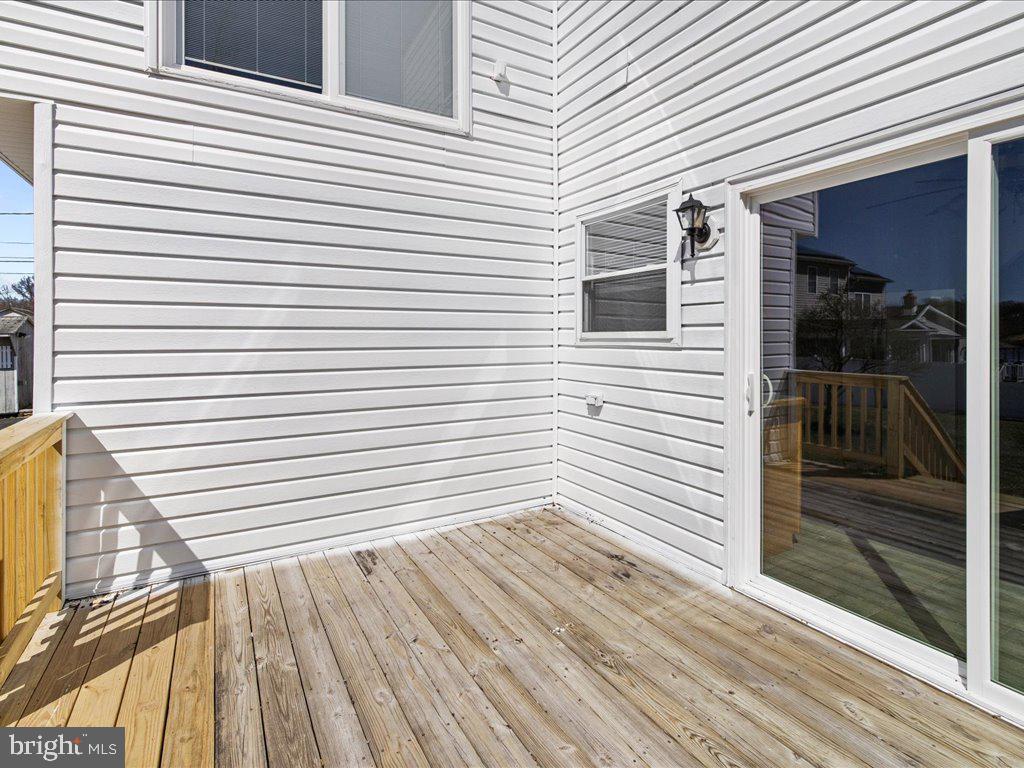 CARVEL BEACH - Residential