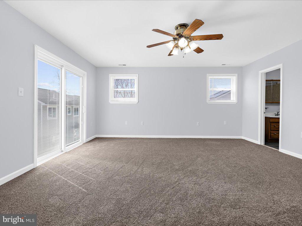 CARVEL BEACH - Residential