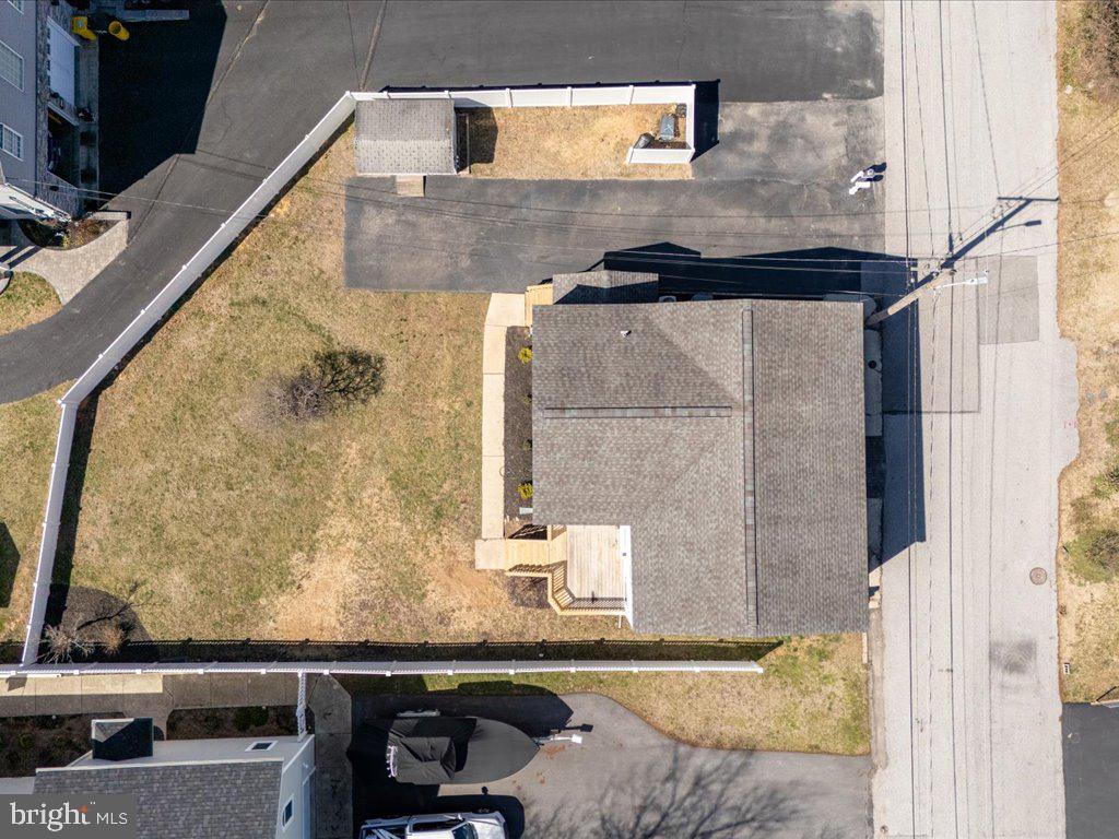 CARVEL BEACH - Residential