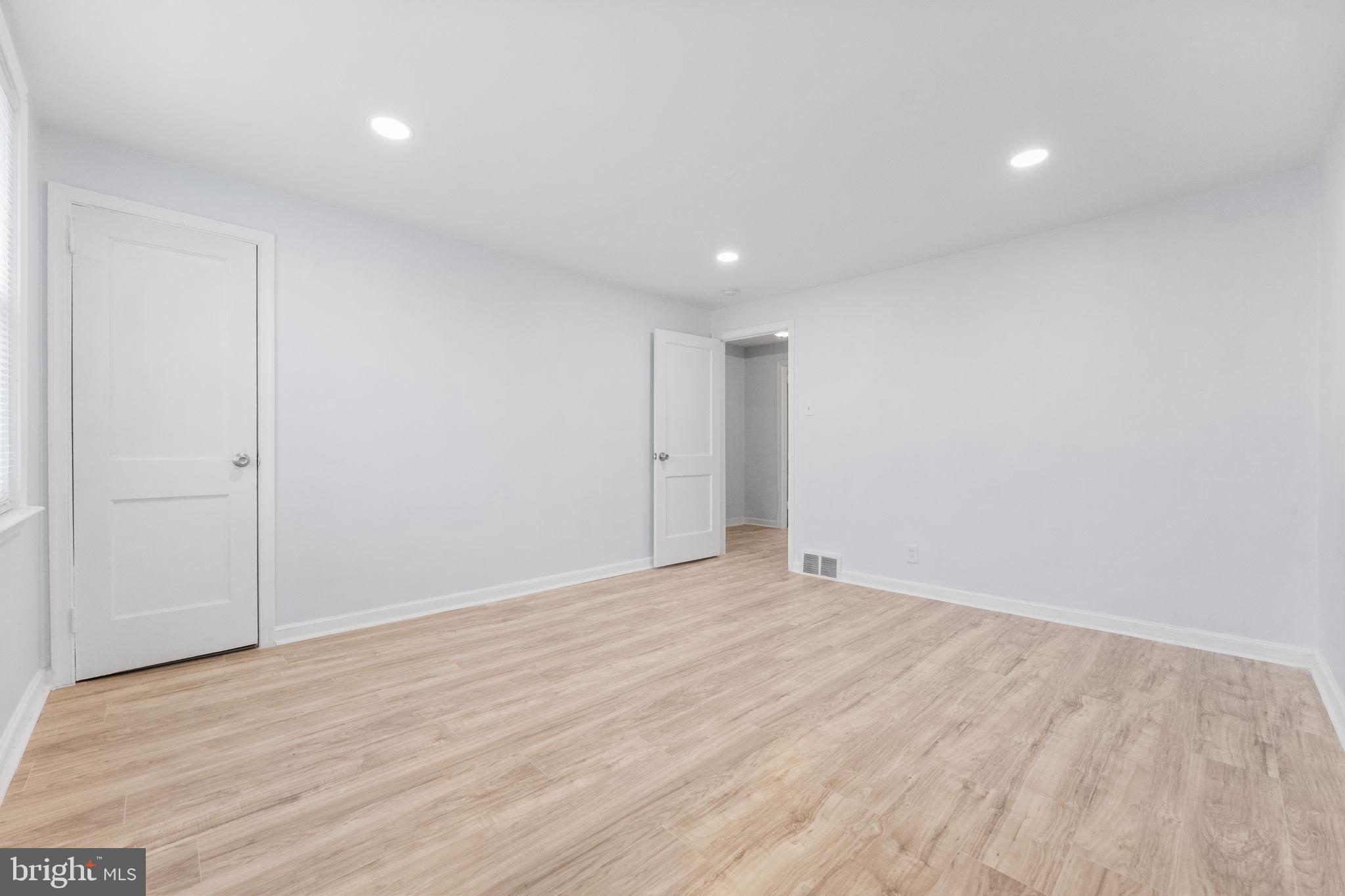 LLANWELYN GARDENS - Residential