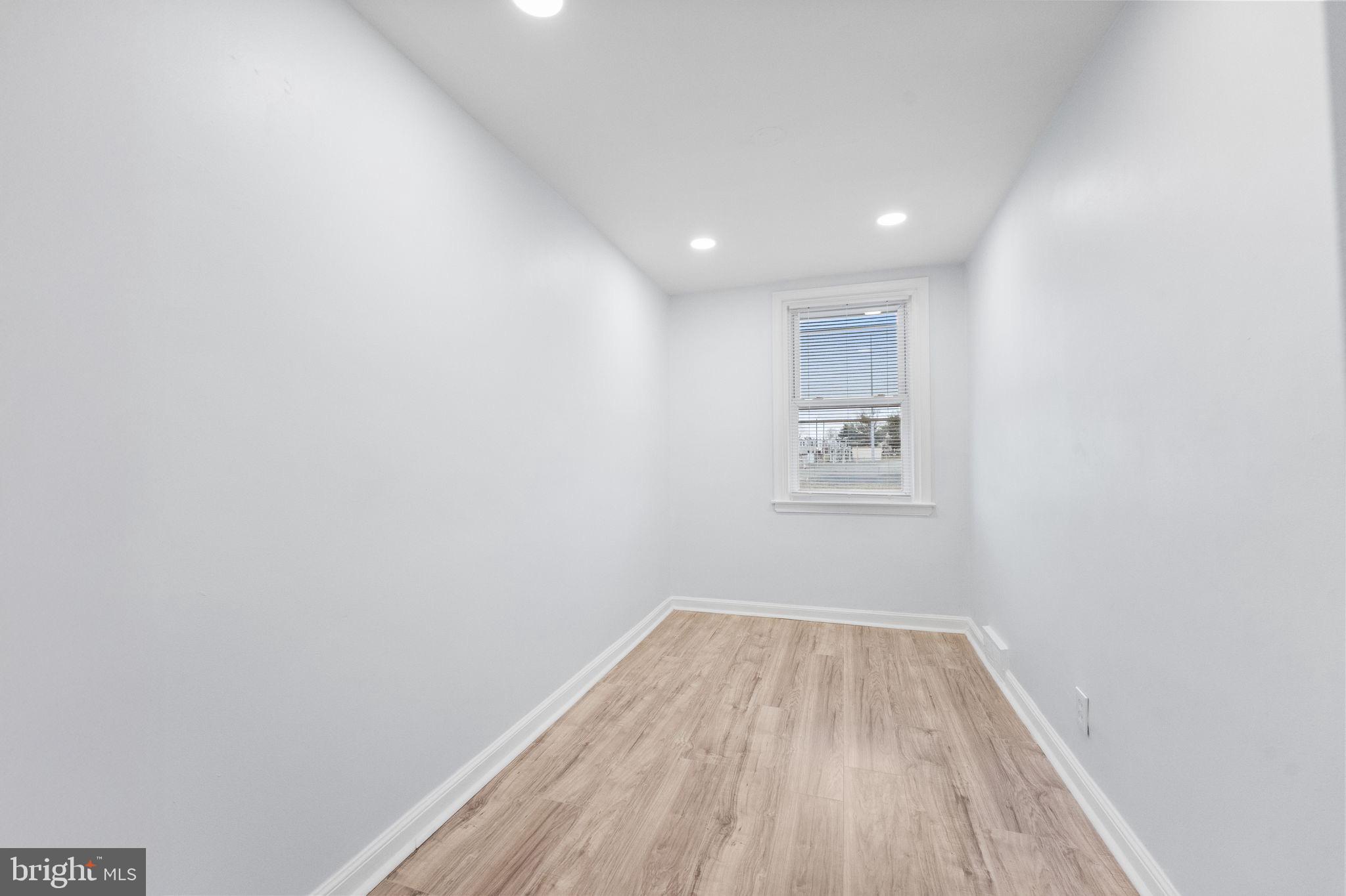 LLANWELYN GARDENS - Residential