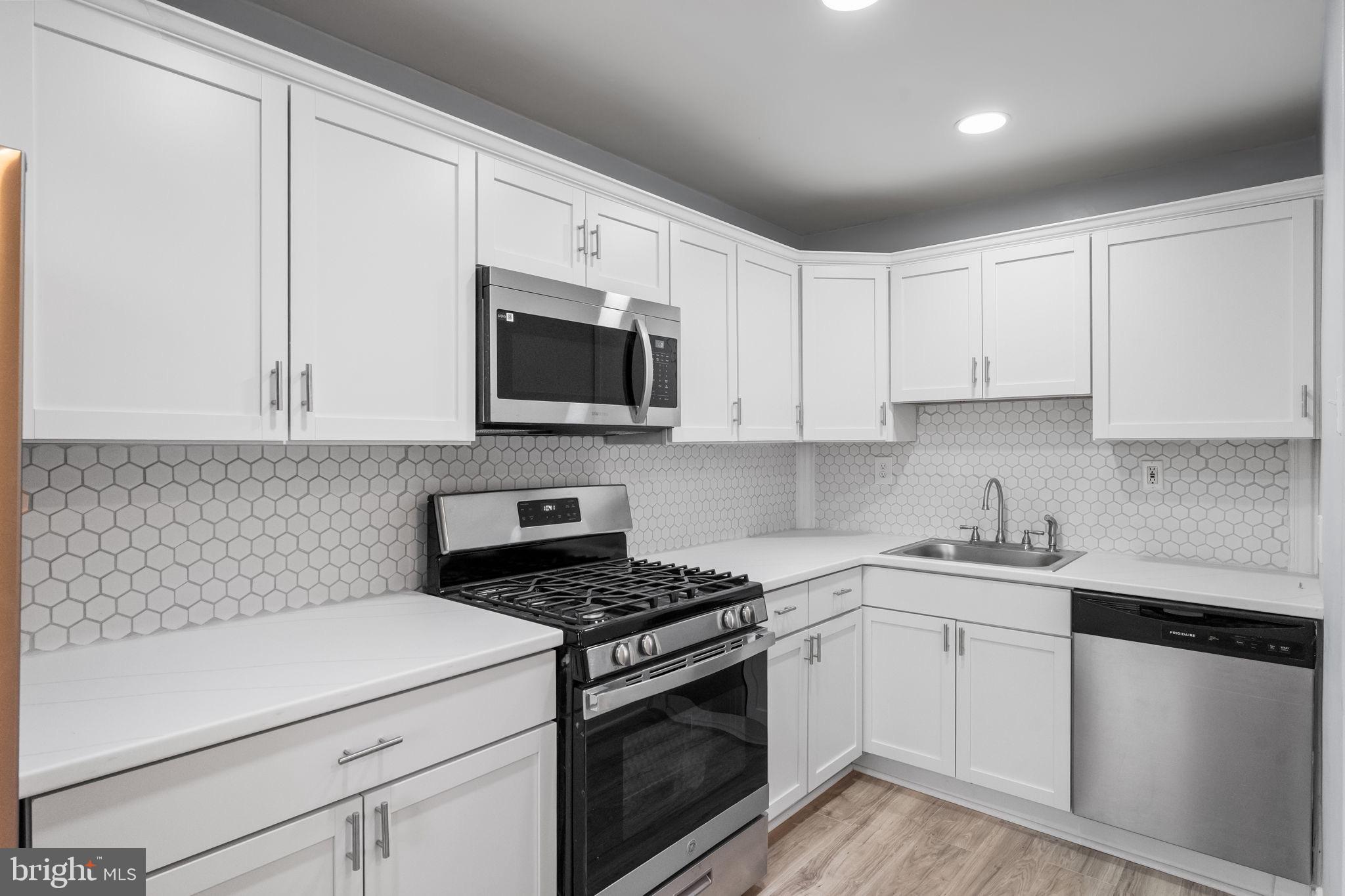 LLANWELYN GARDENS - Residential