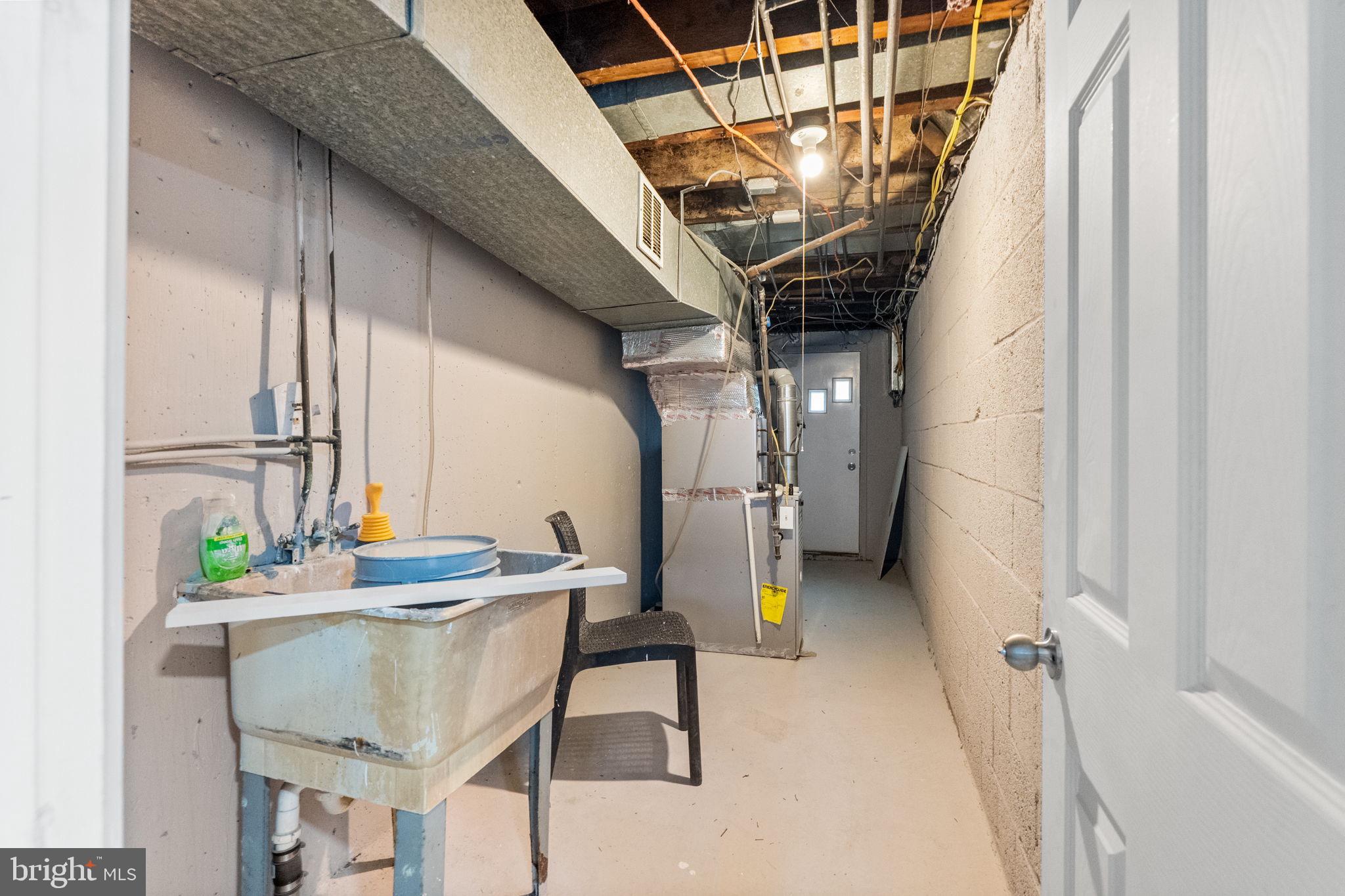 LLANWELYN GARDENS - Residential