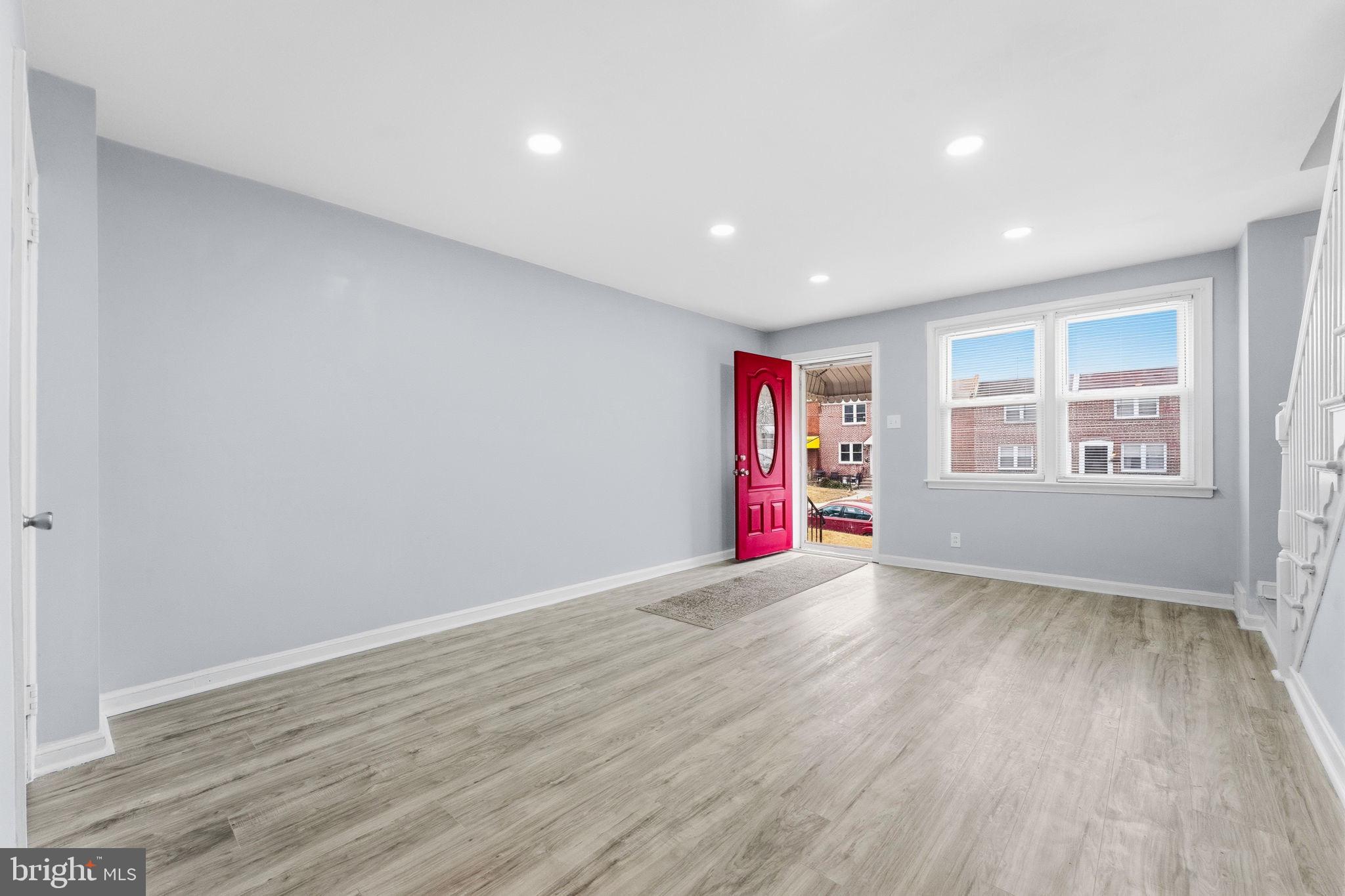 LLANWELYN GARDENS - Residential