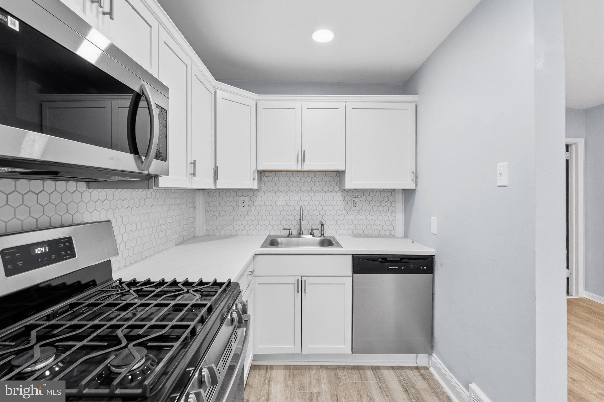 LLANWELYN GARDENS - Residential