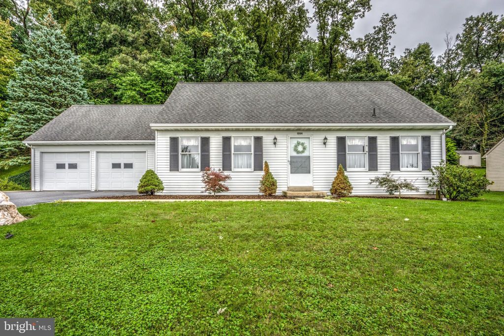 Photo of 1284 Edgewood Drive, East Earl, PA 17519 (MLS # PALA2041600)